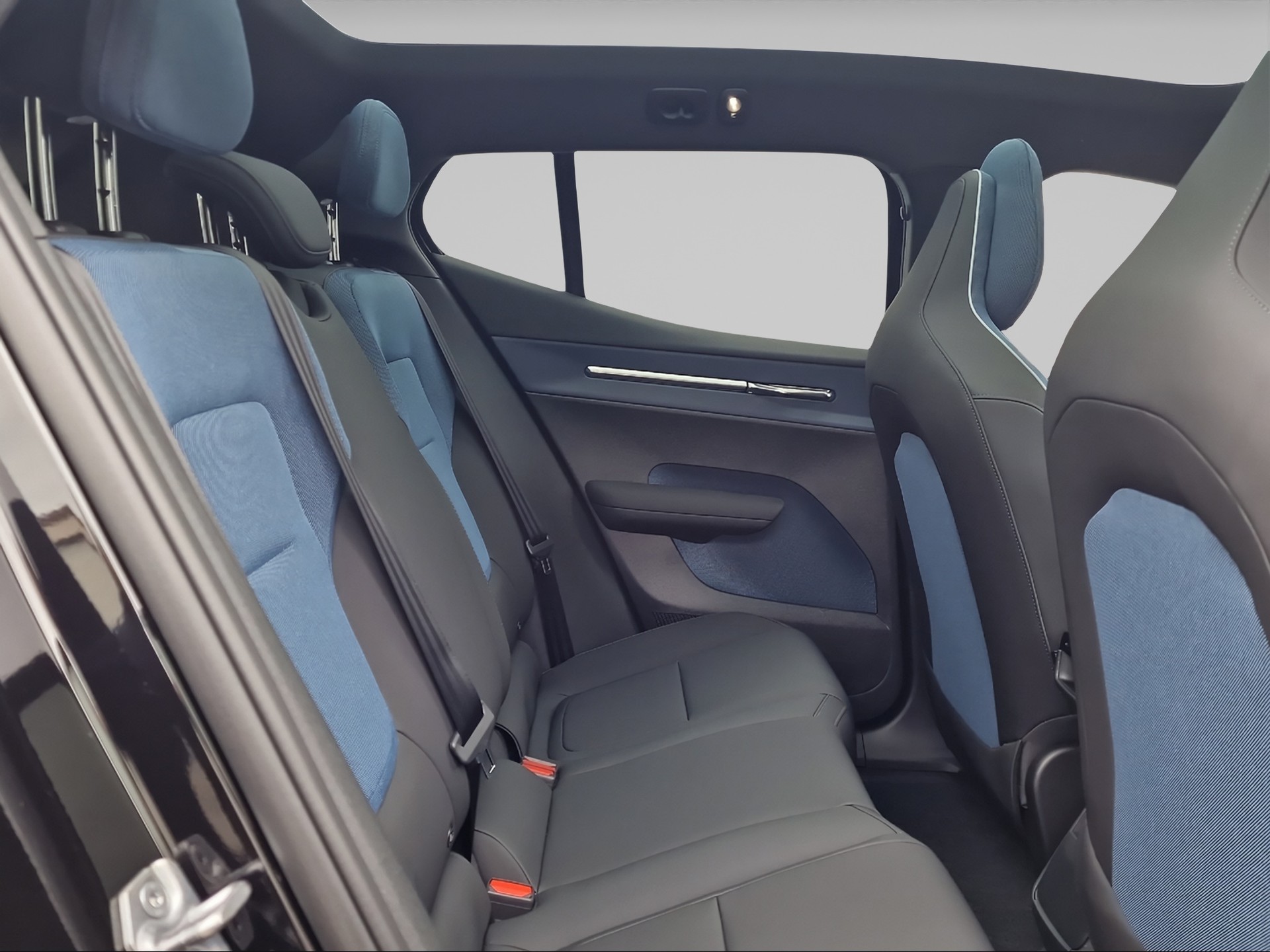 VOLVO EX30 E60 Twin Ultra Performance AWD-image-12