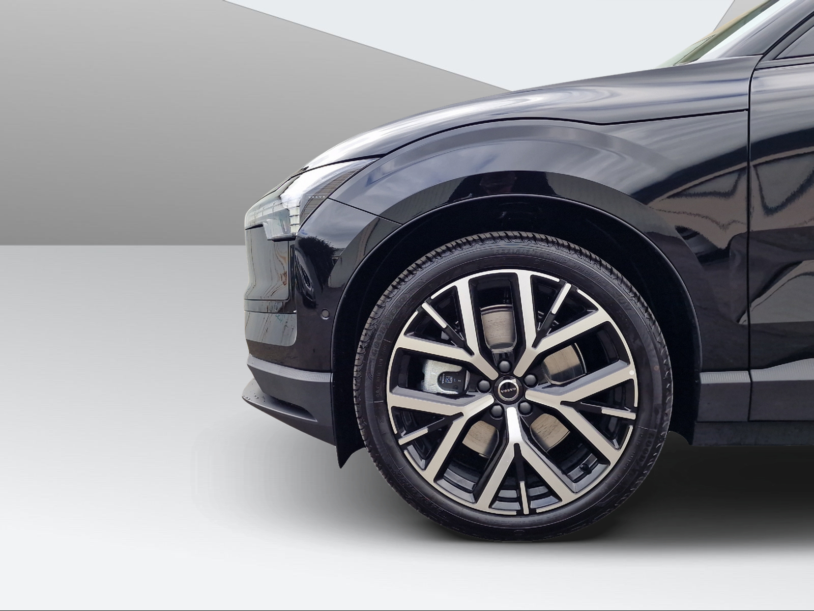 VOLVO EX30 E60 Twin Ultra Performance AWD-image-8