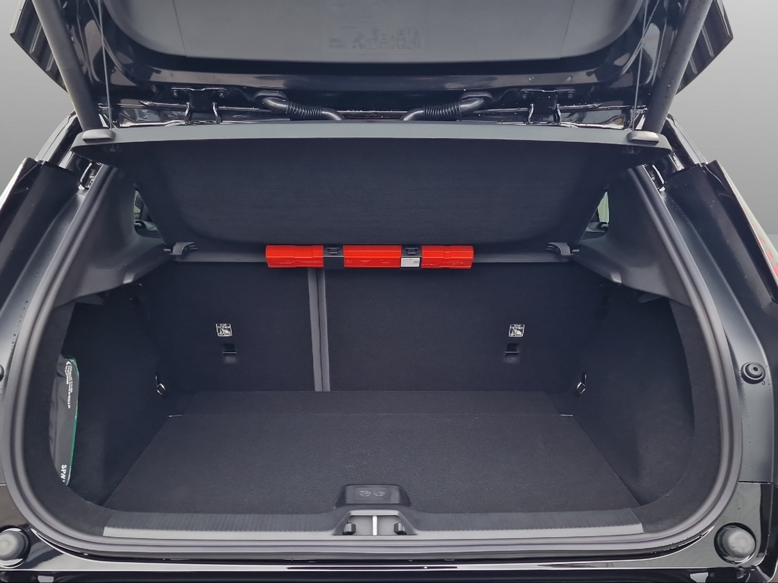 VOLVO EX30 E60 Twin Ultra Performance AWD-image-15