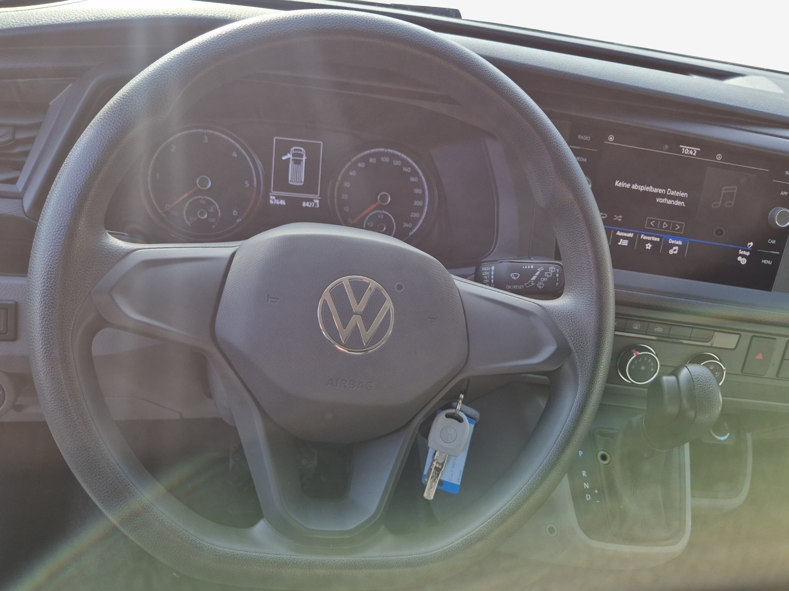 VW T6.1 2.0 TDI 4Motion DSG-image-9