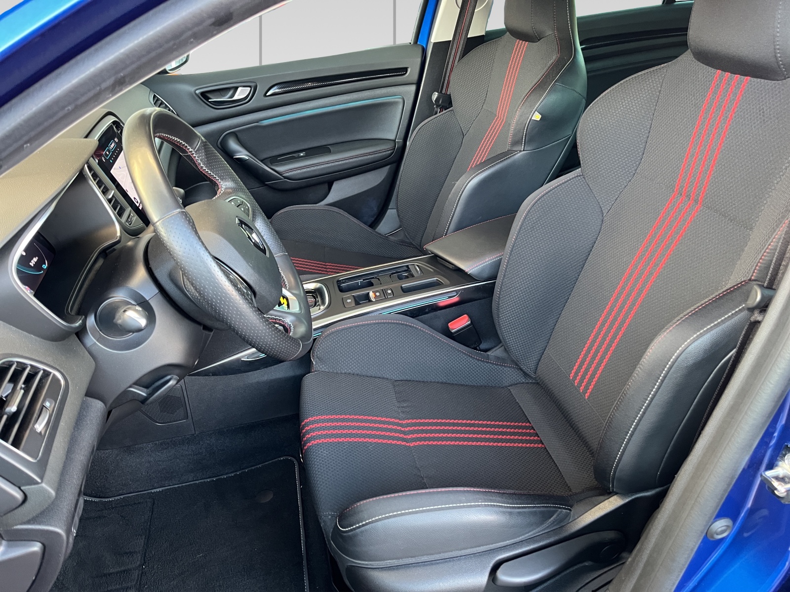 RENAULT Mégane Grandtour 1.6 E-Tech R.S. Line-image-6