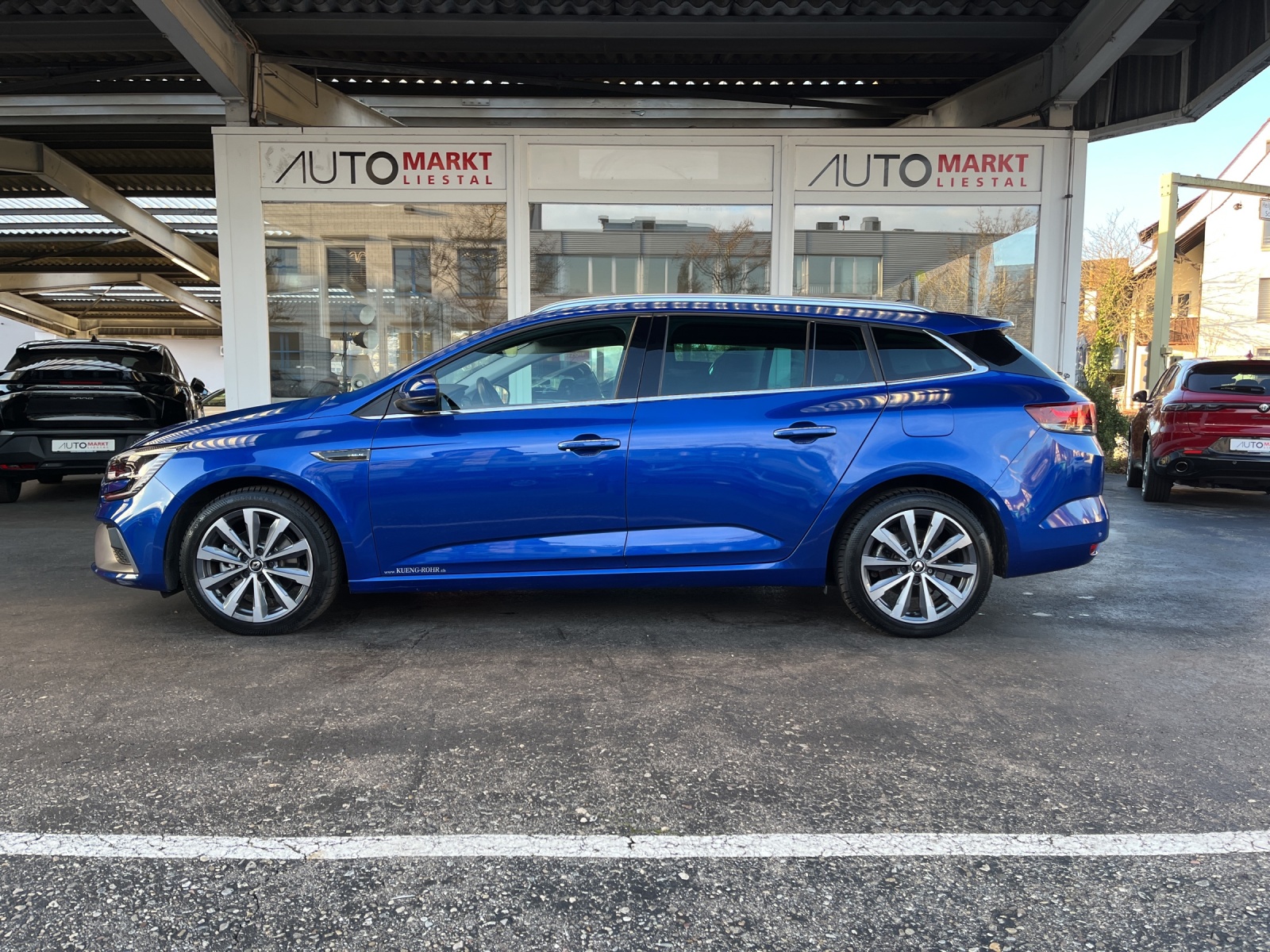 RENAULT Mégane Grandtour 1.6 E-Tech R.S. Line-image-1