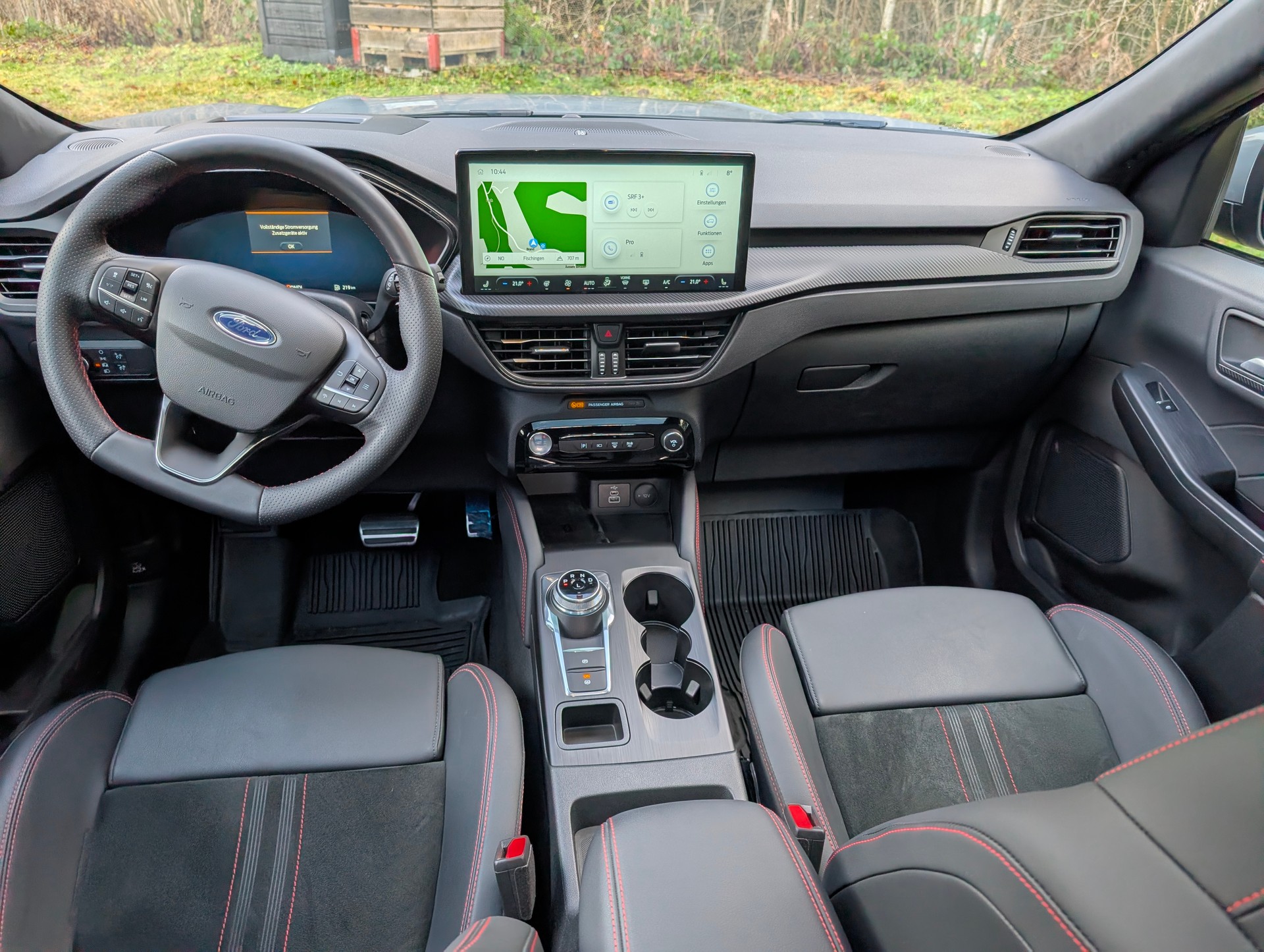 FORD Kuga 2.5 FHEV ST-Line X 4WD-image-12