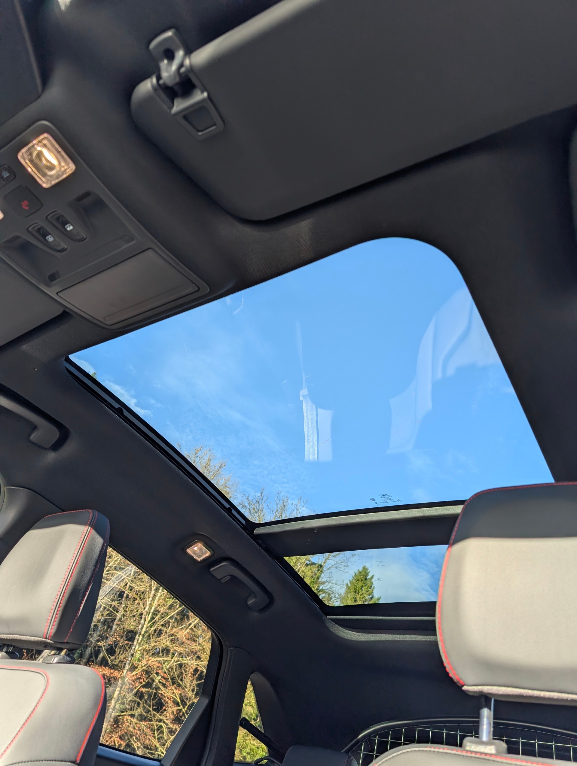 FORD Kuga 2.5 FHEV ST-Line X 4WD-image-21