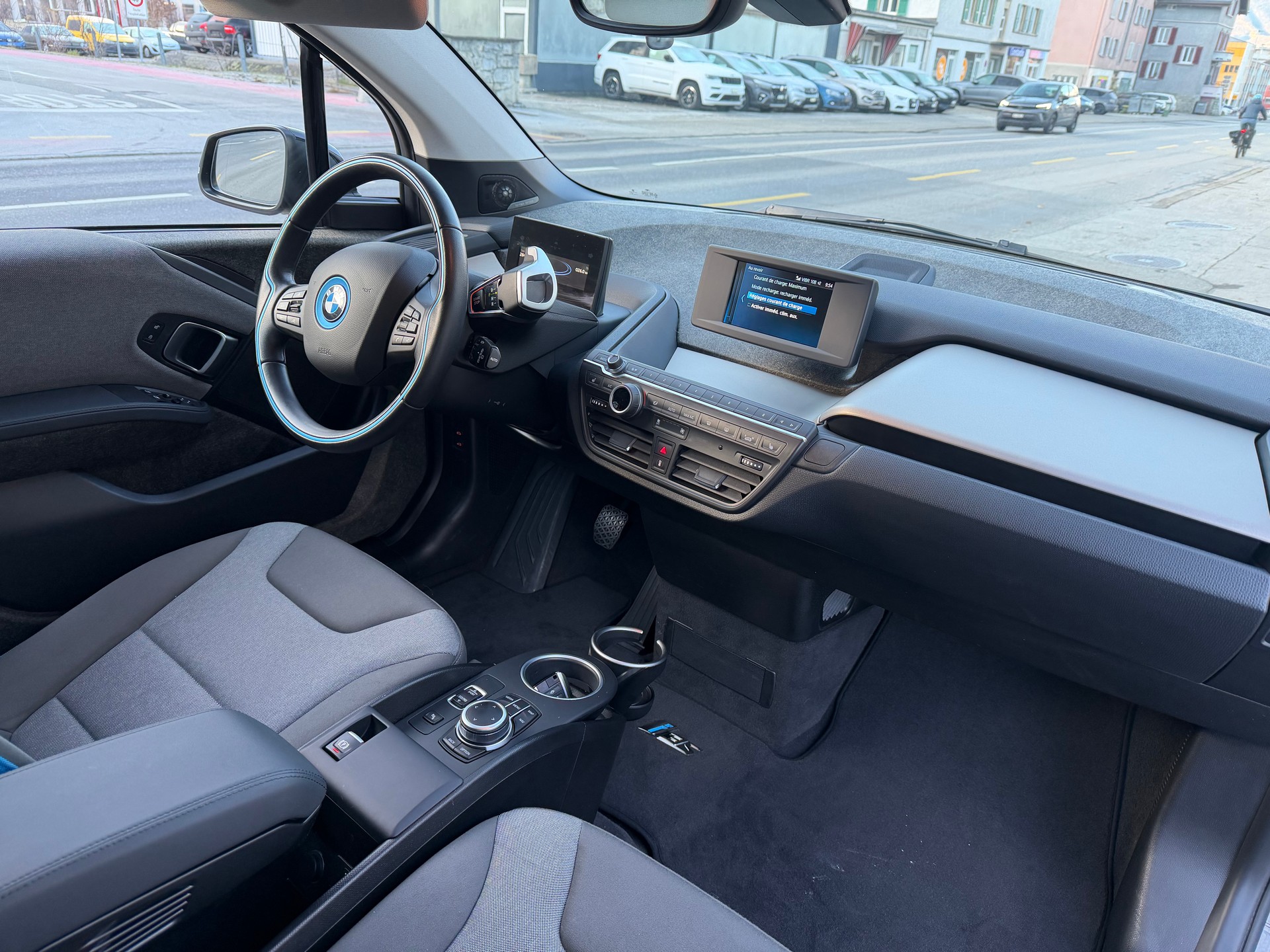 BMW i3s (120Ah) Fleet Edition-image-16