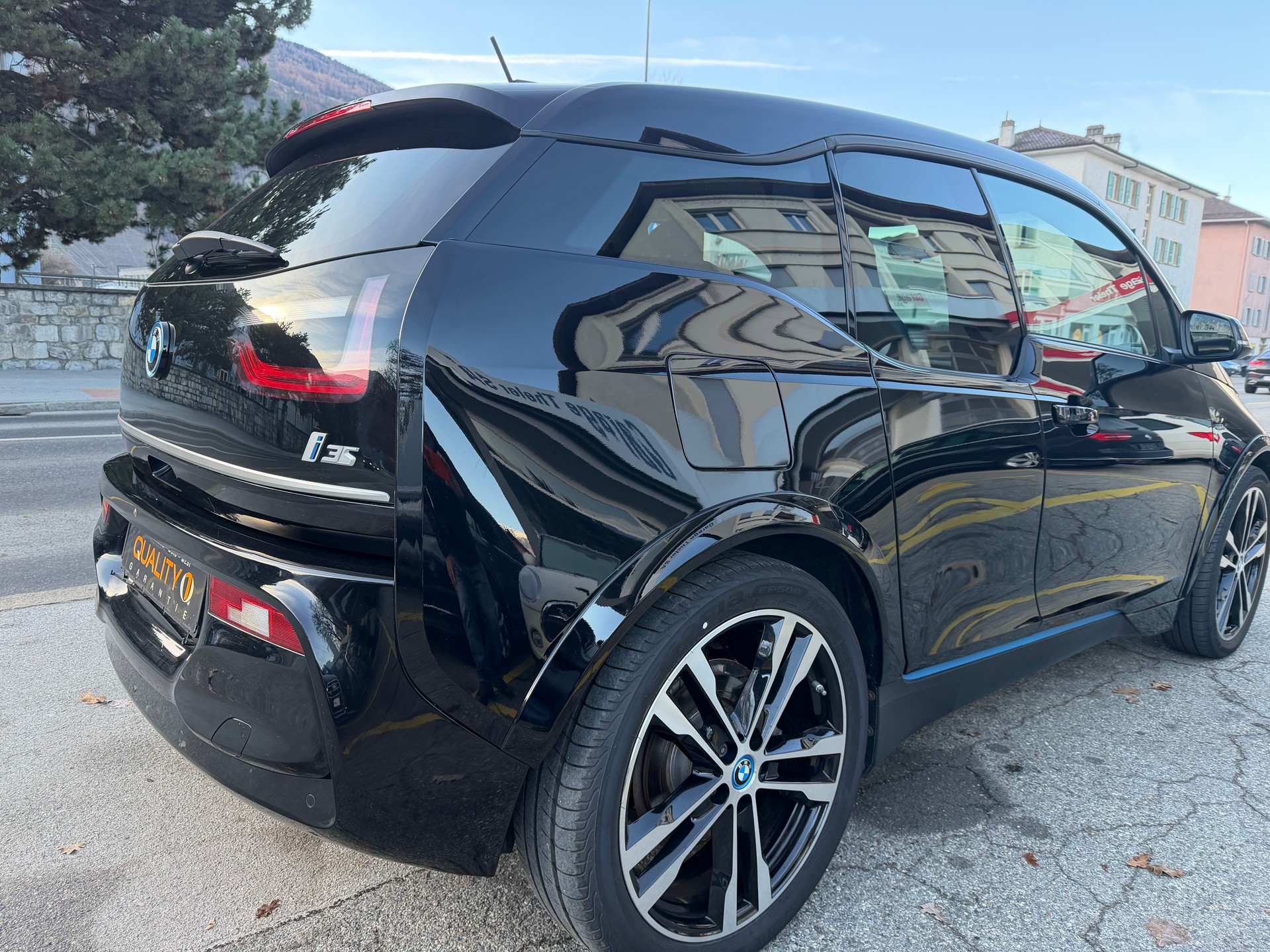 BMW i3s (120Ah) Fleet Edition-image-13