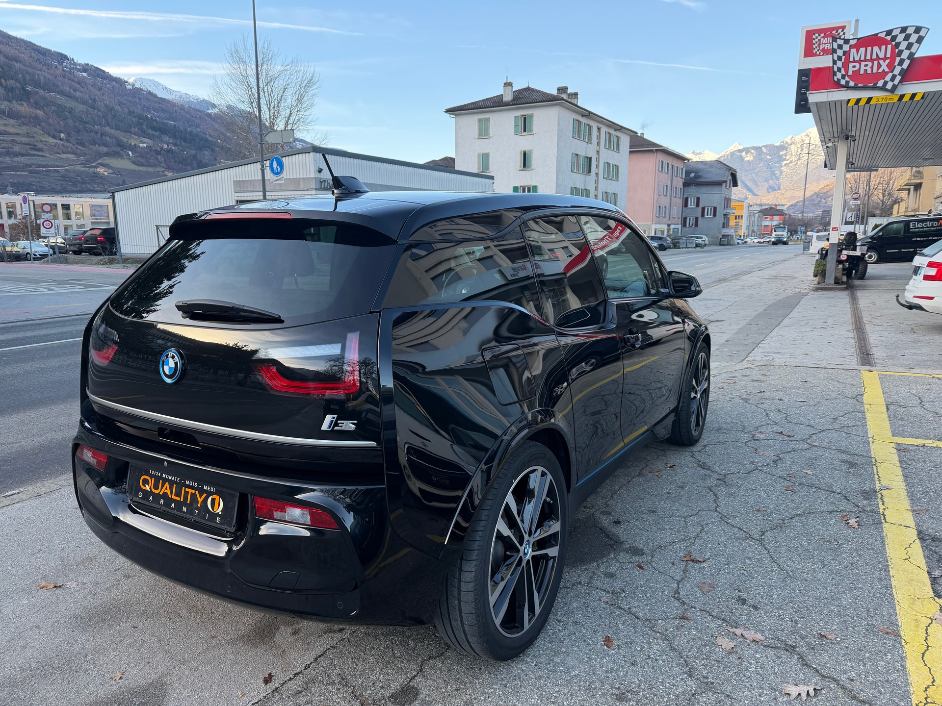 BMW i3s (120Ah) Fleet Edition-image-4