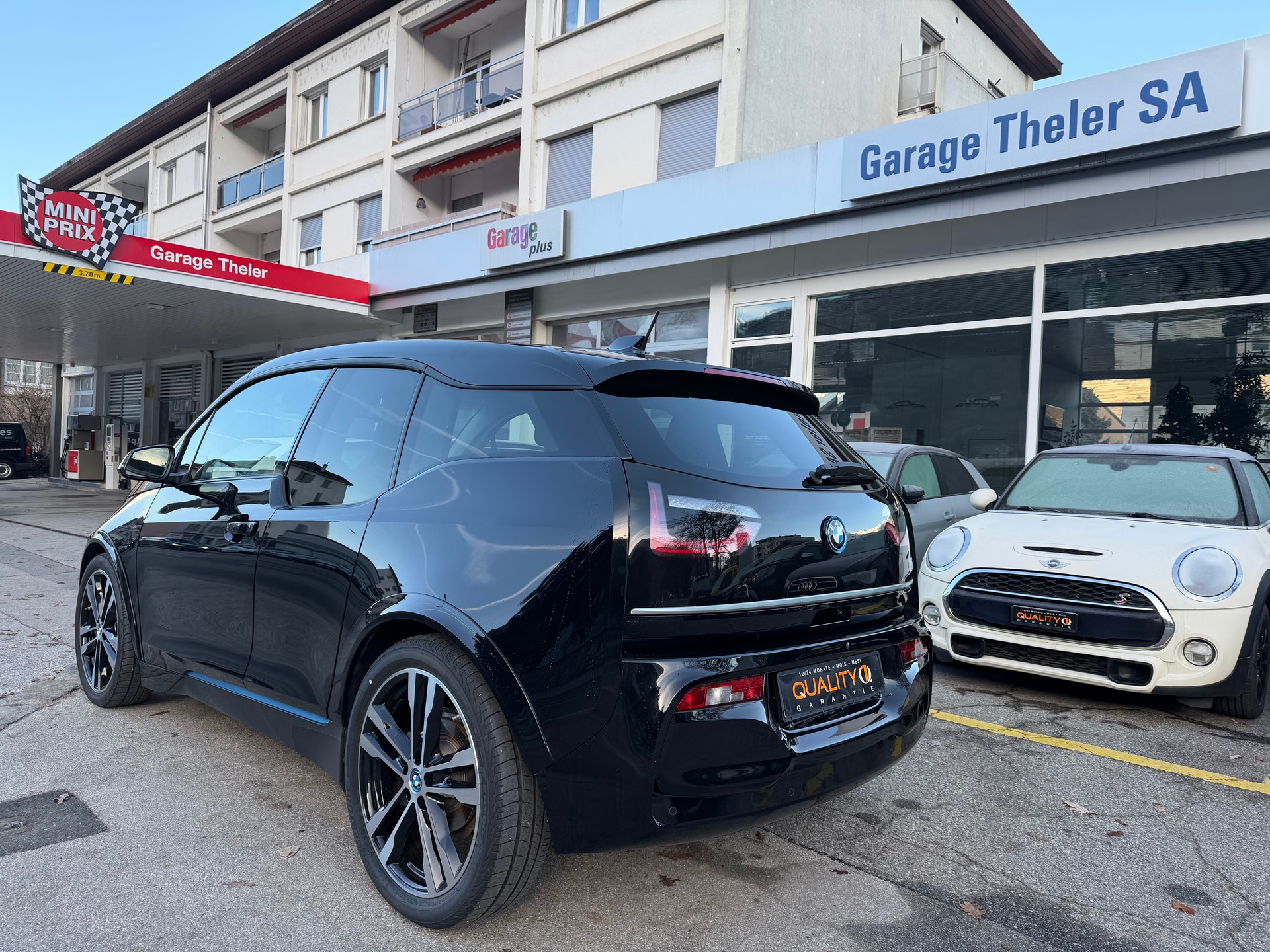 BMW i3s (120Ah) Fleet Edition-showroom-element-2