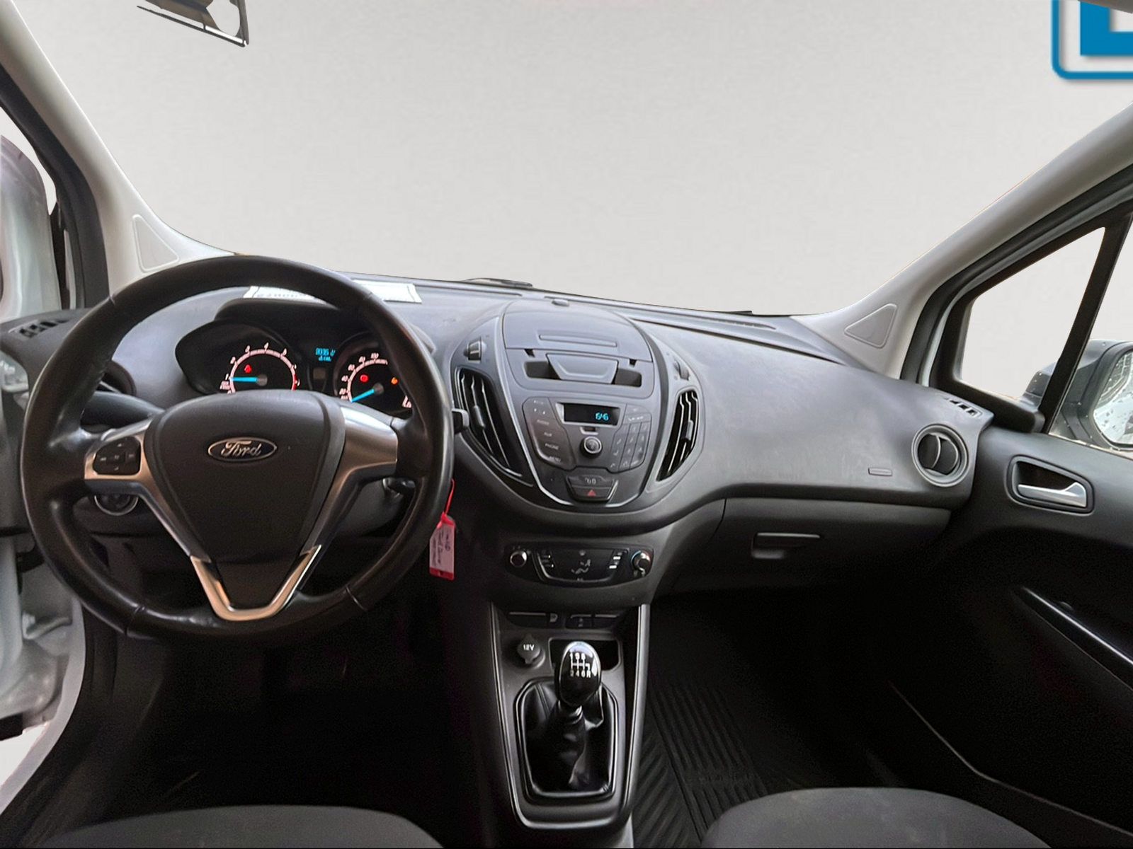 FORD Transit Courier Van 1.0 EcoBoost Trend-image-5