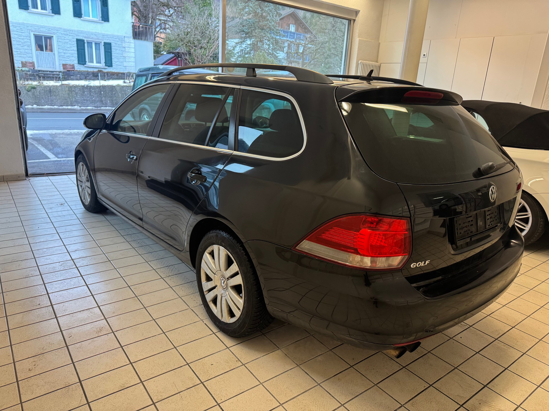 VW Golf Variant 1.4 TSI Highline-image-5