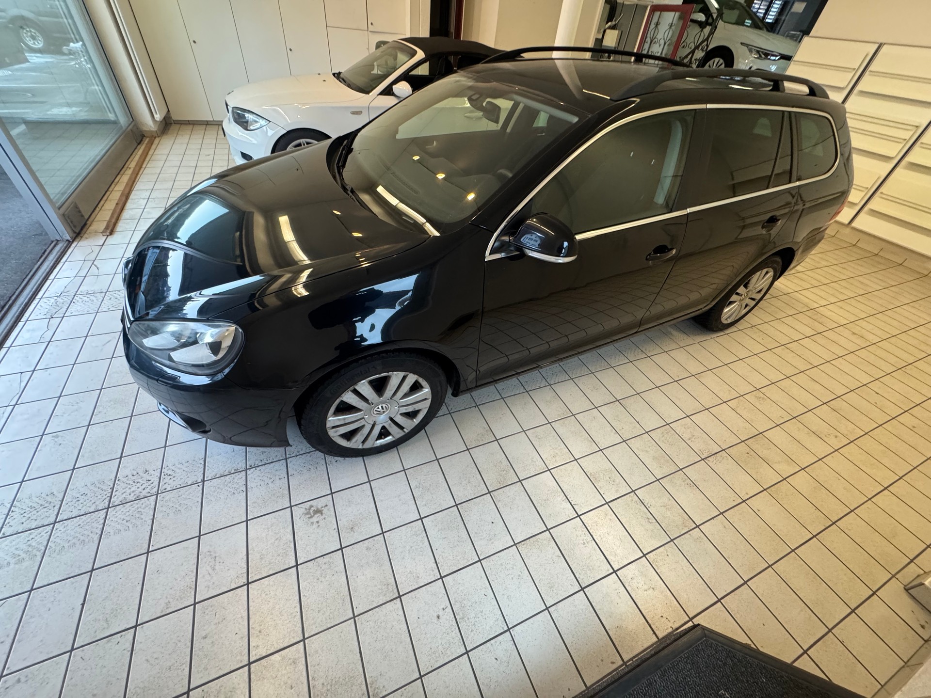 VW Golf Variant 1.4 TSI Highline-image-3
