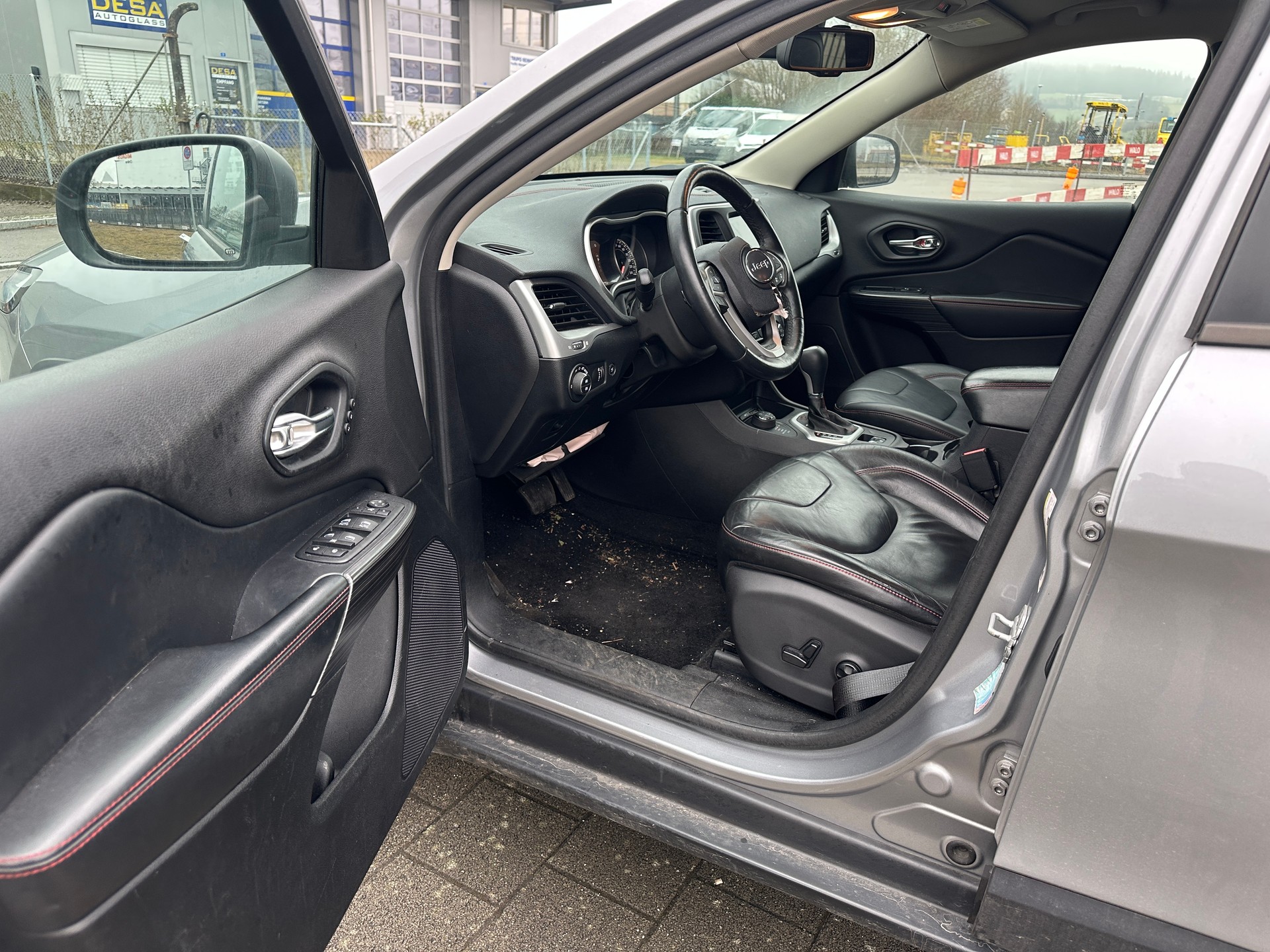 JEEP 3.2-image-9
