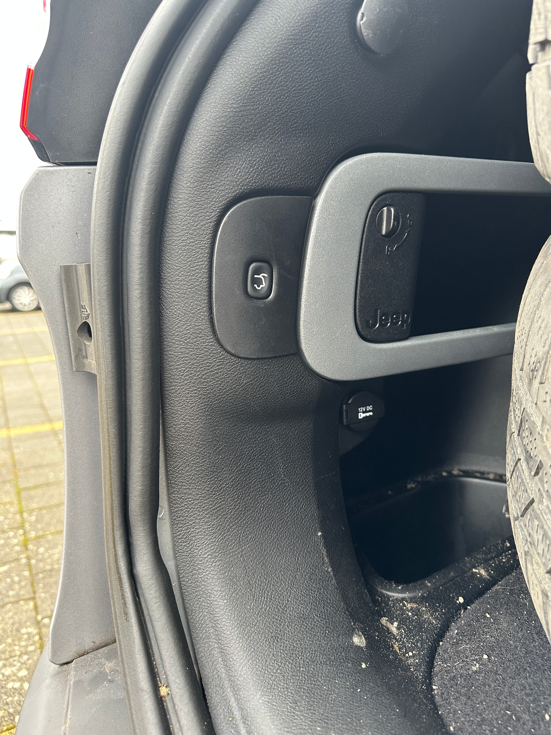 JEEP 3.2-image-8