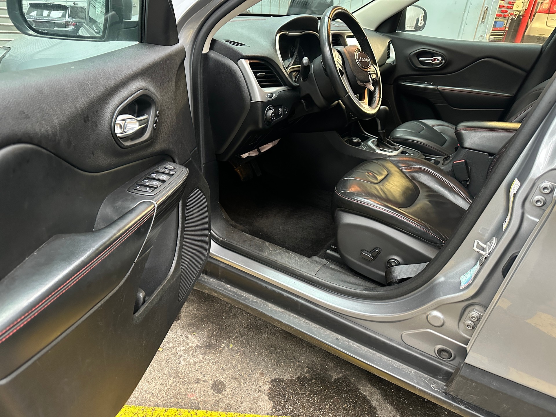 JEEP 3.2-image-10
