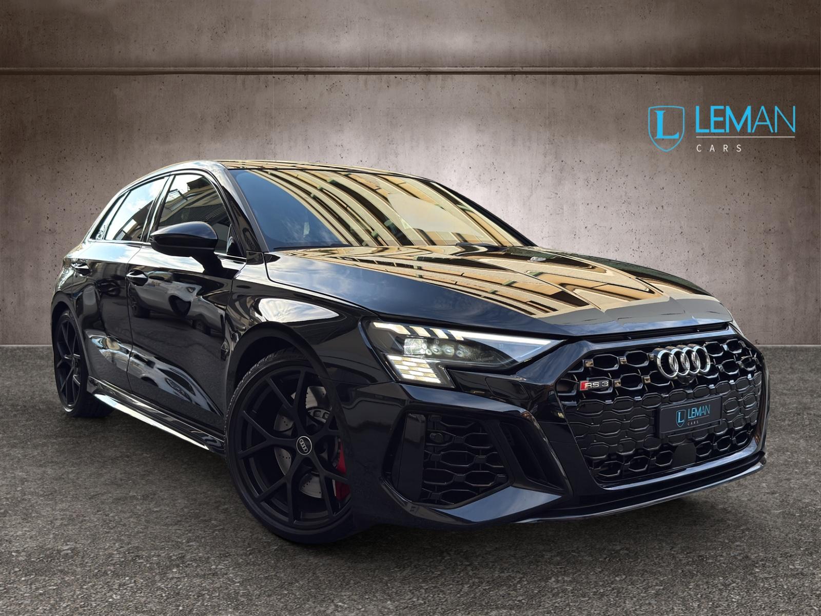 AUDI RS3 Sportback 2.5 TSI quattro S-tronic-image-6