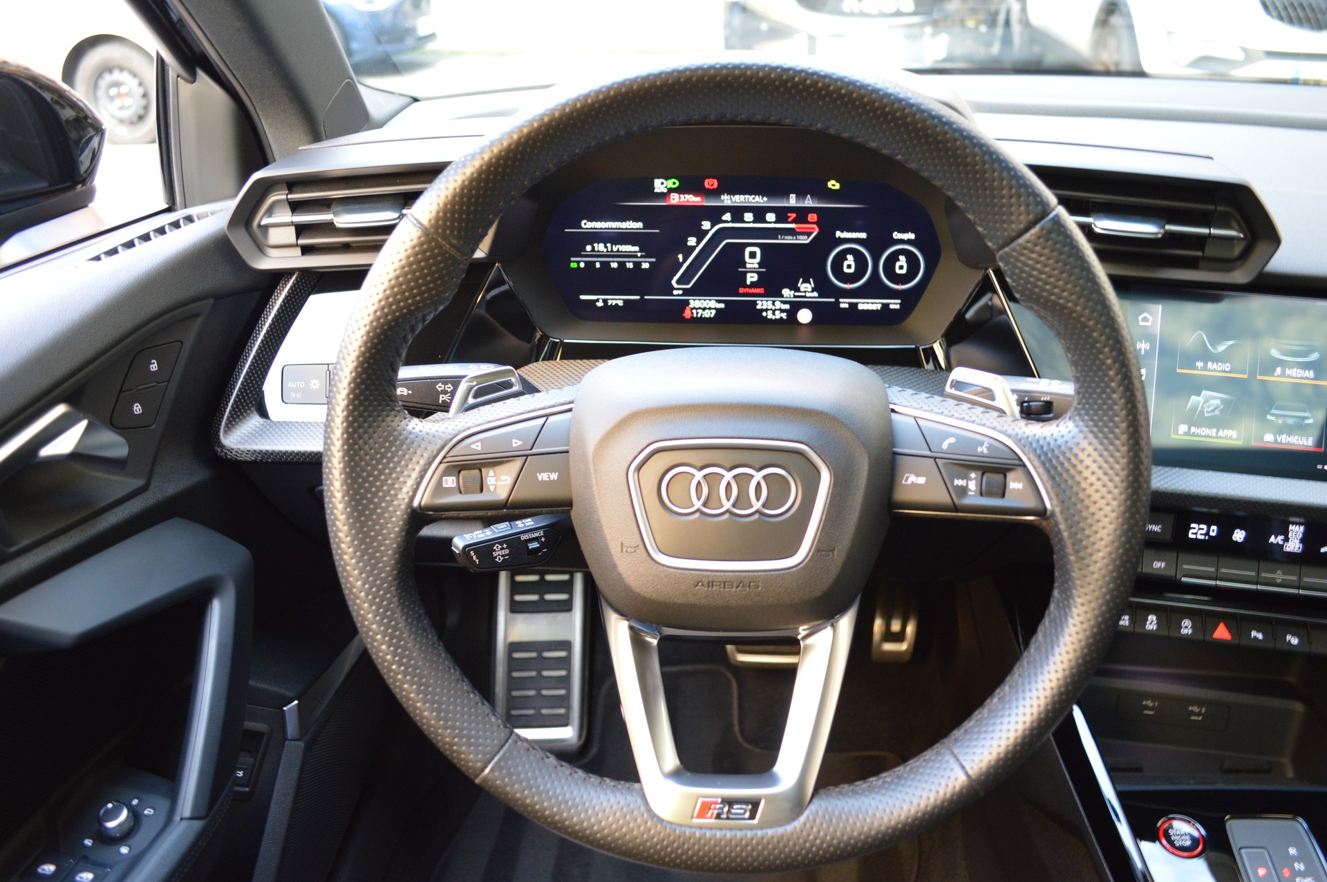 AUDI RS3 Sportback 2.5 TSI quattro S-tronic-image-14