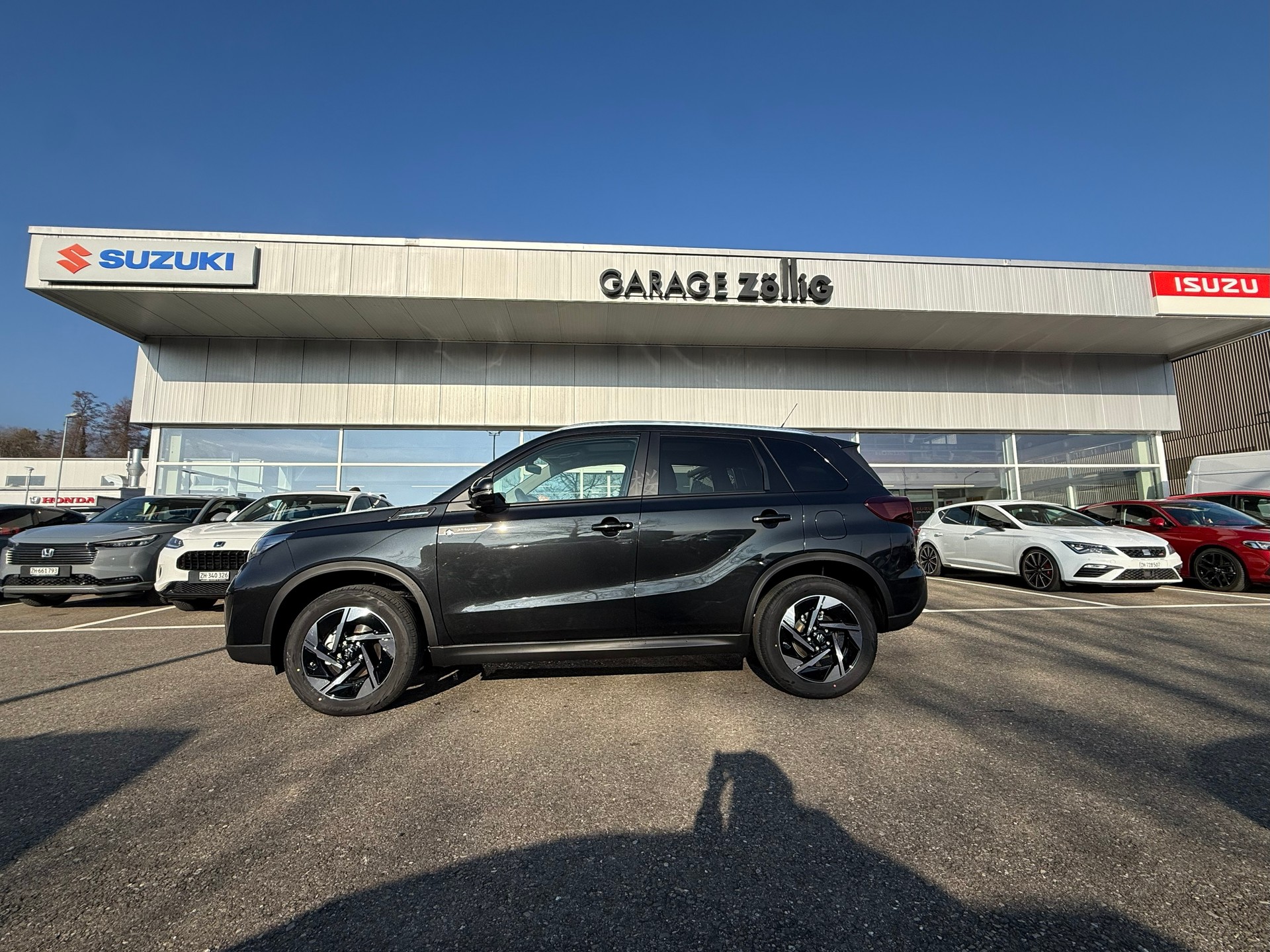 SUZUKI Vitara 1.4 Boosterjet Sakura Top 4x4 Hybrid Automatic-image-2