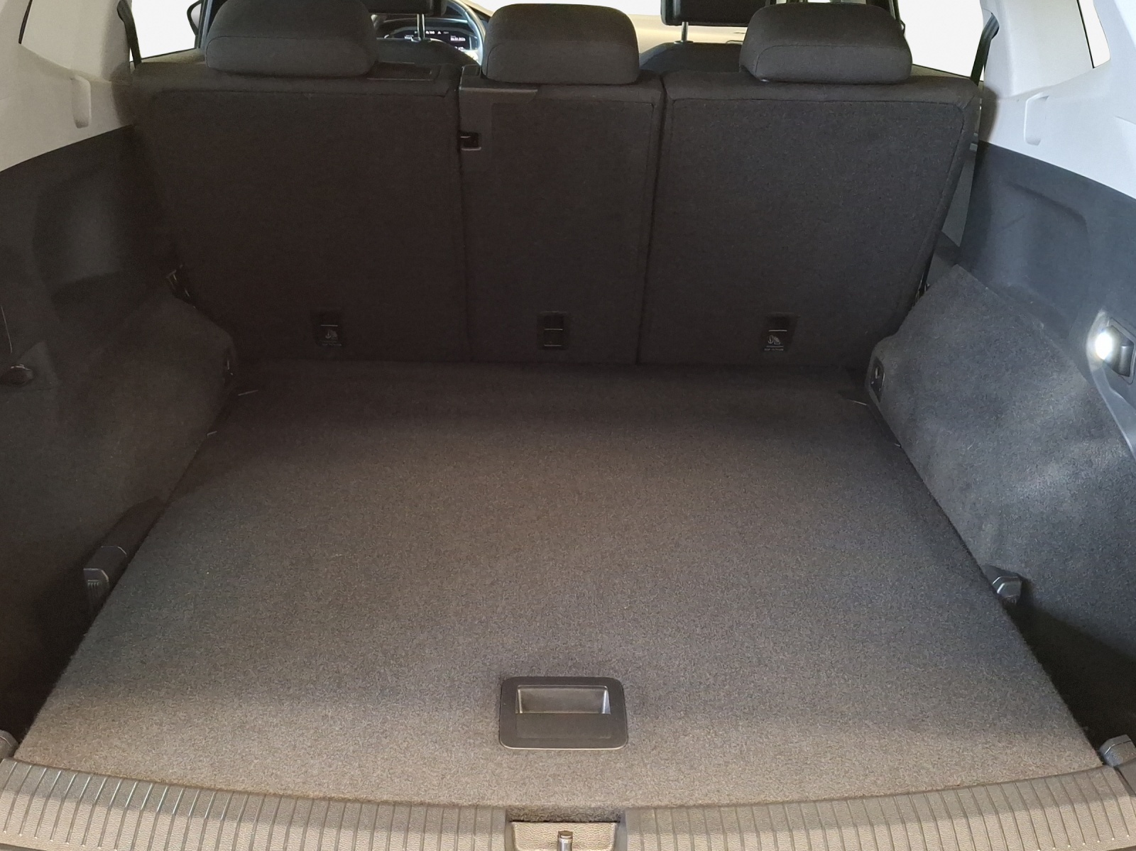 VW Tiguan Allspace 2.0TSI Life 4Motion DSG-image-12