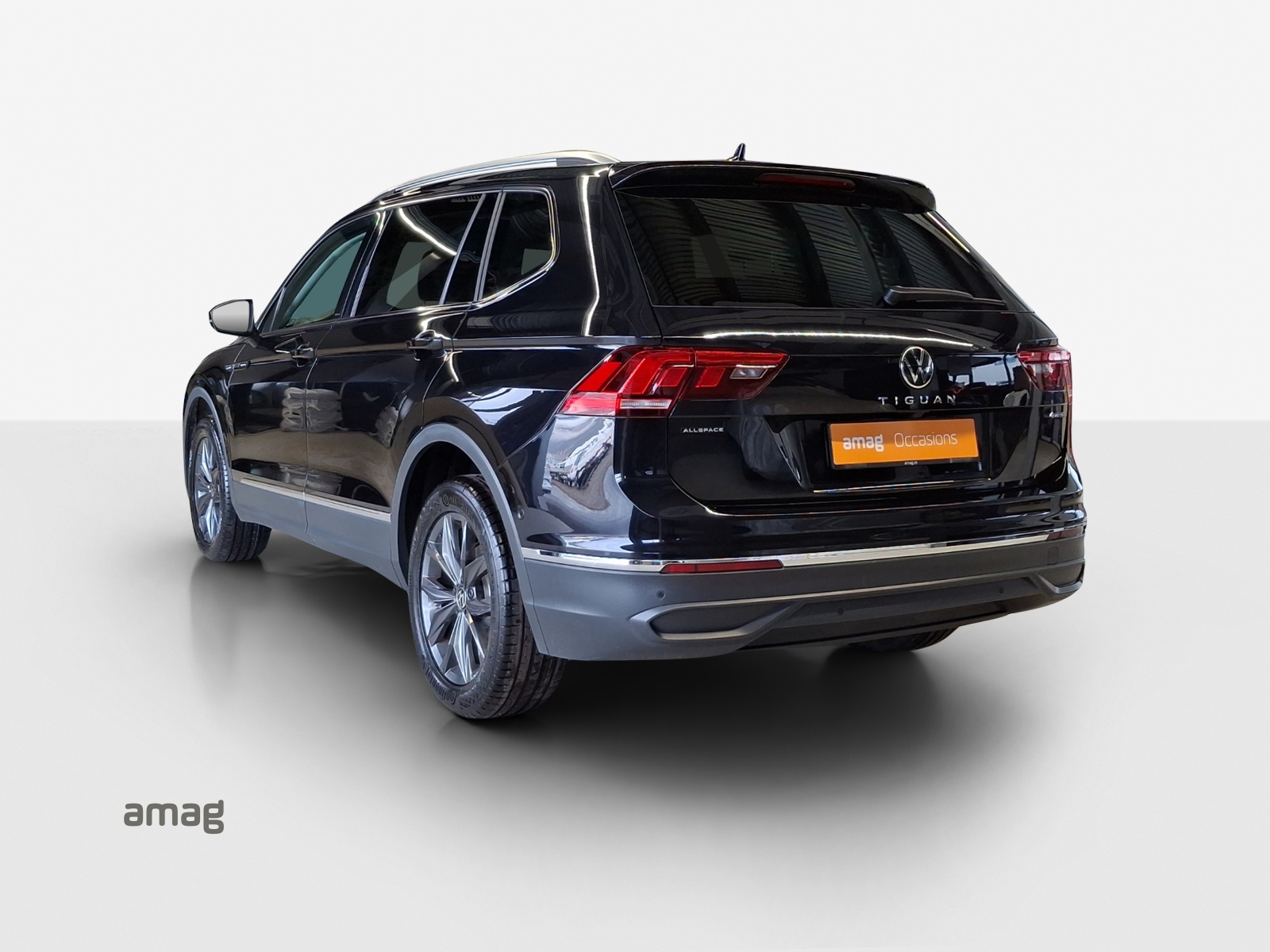 VW Tiguan Allspace 2.0TSI Life 4Motion DSG-image-2