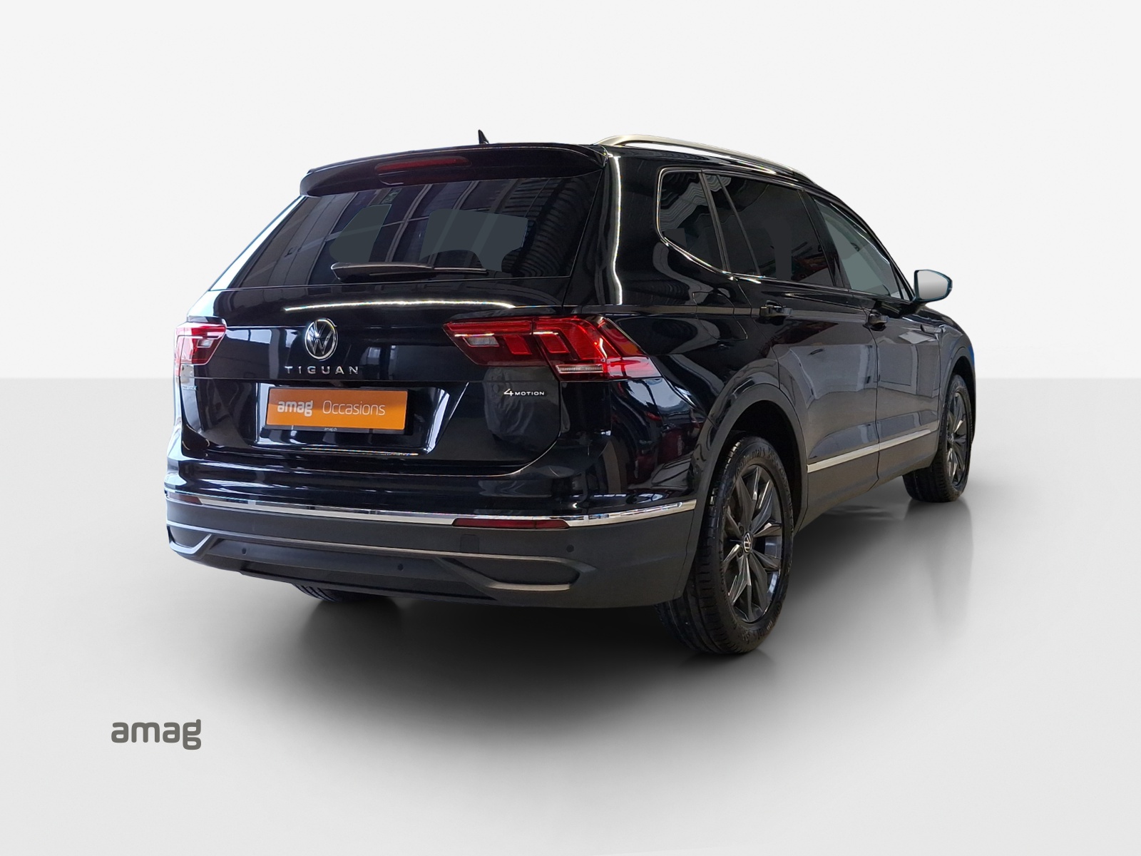 VW Tiguan Allspace 2.0TSI Life 4Motion DSG-image-4