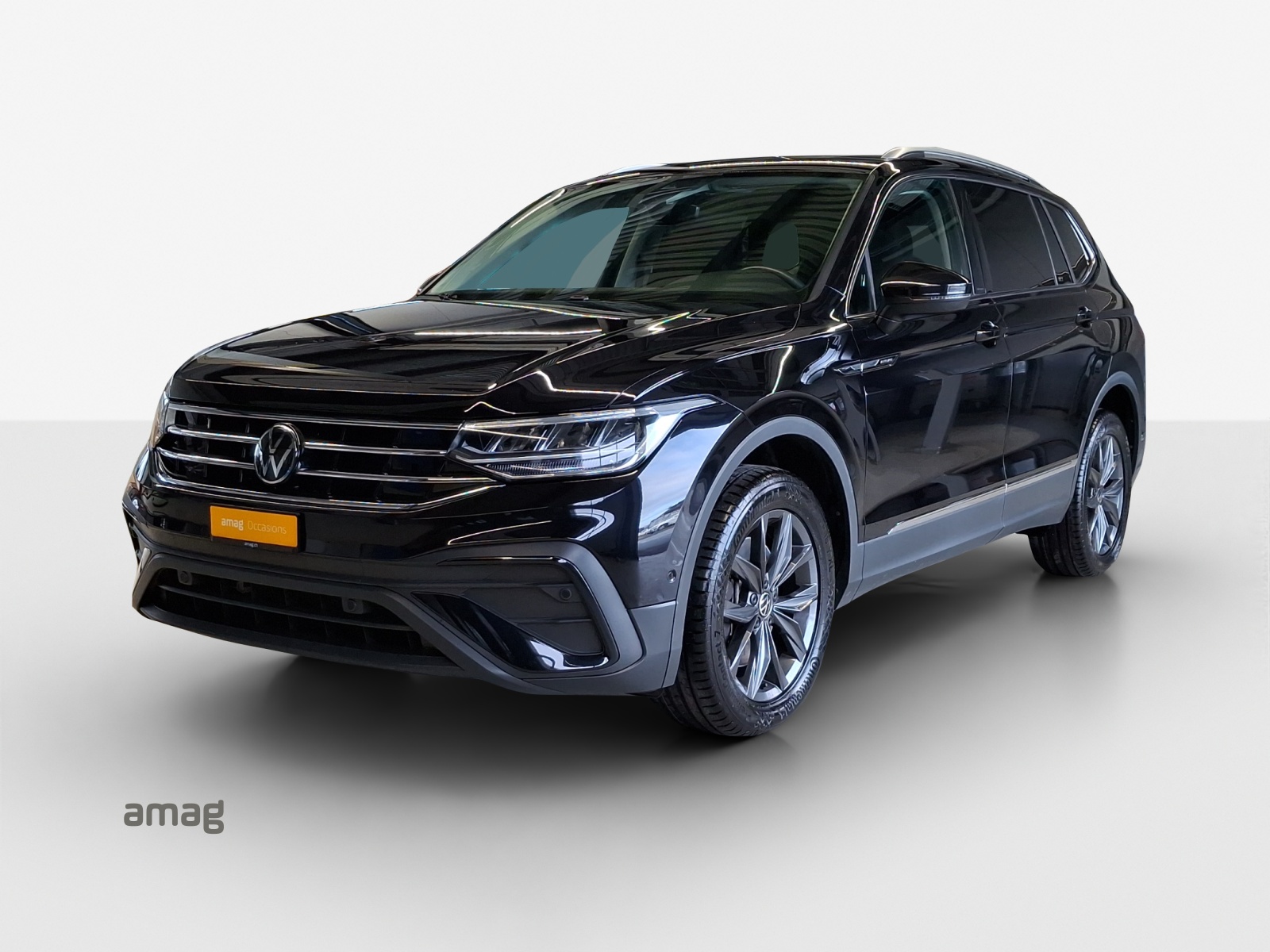 VW Tiguan Allspace 2.0TSI Life 4Motion DSG-image-0