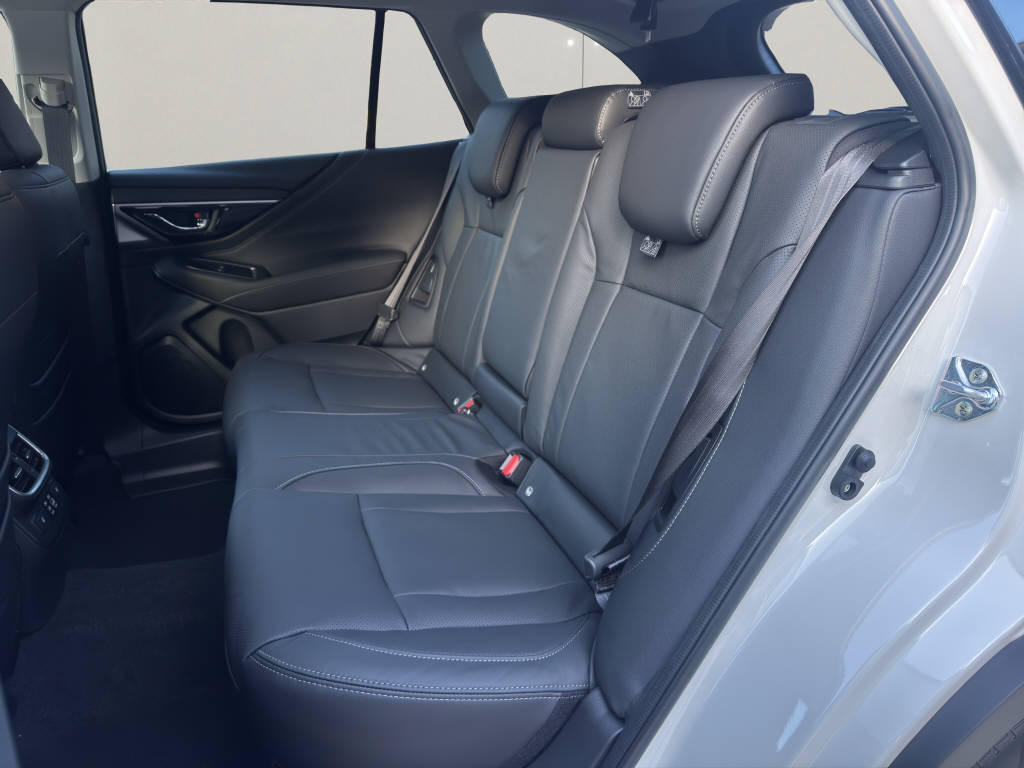 SUBARU Outback 2.5i Final Edition-image-10
