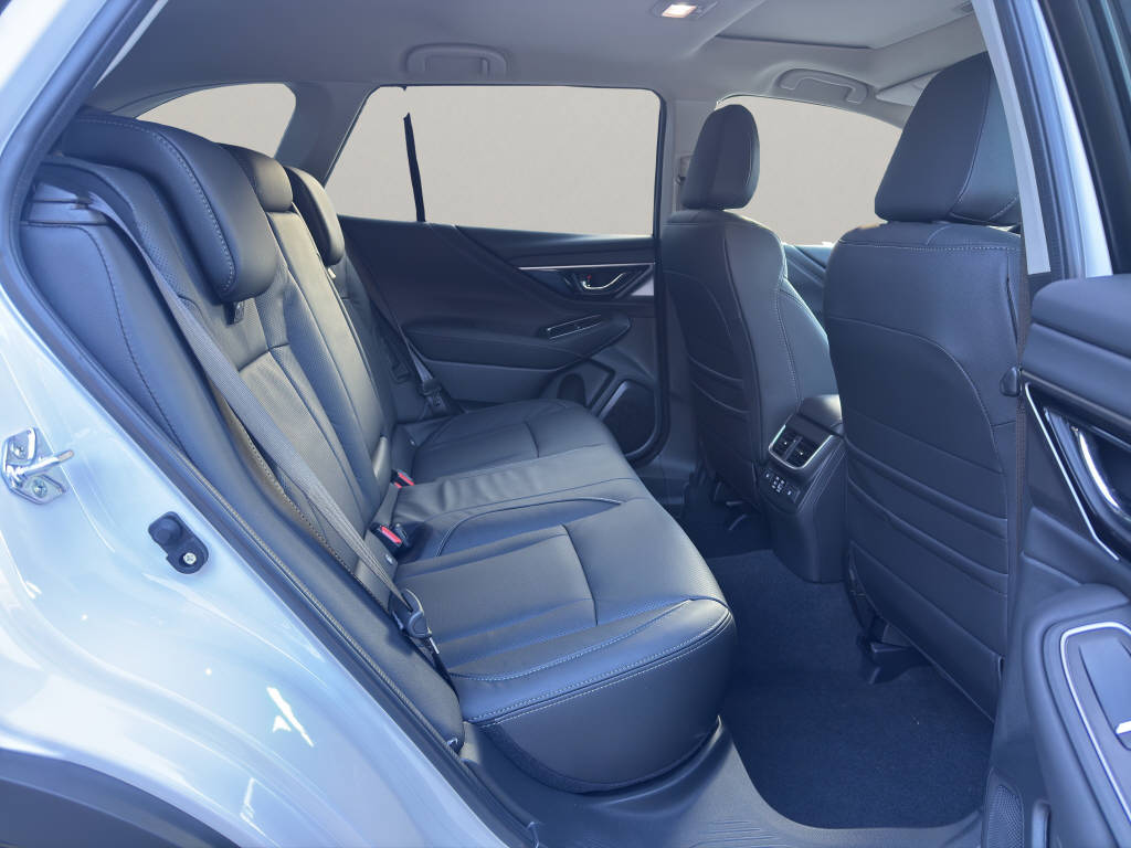 SUBARU Outback 2.5i Final Edition-image-9