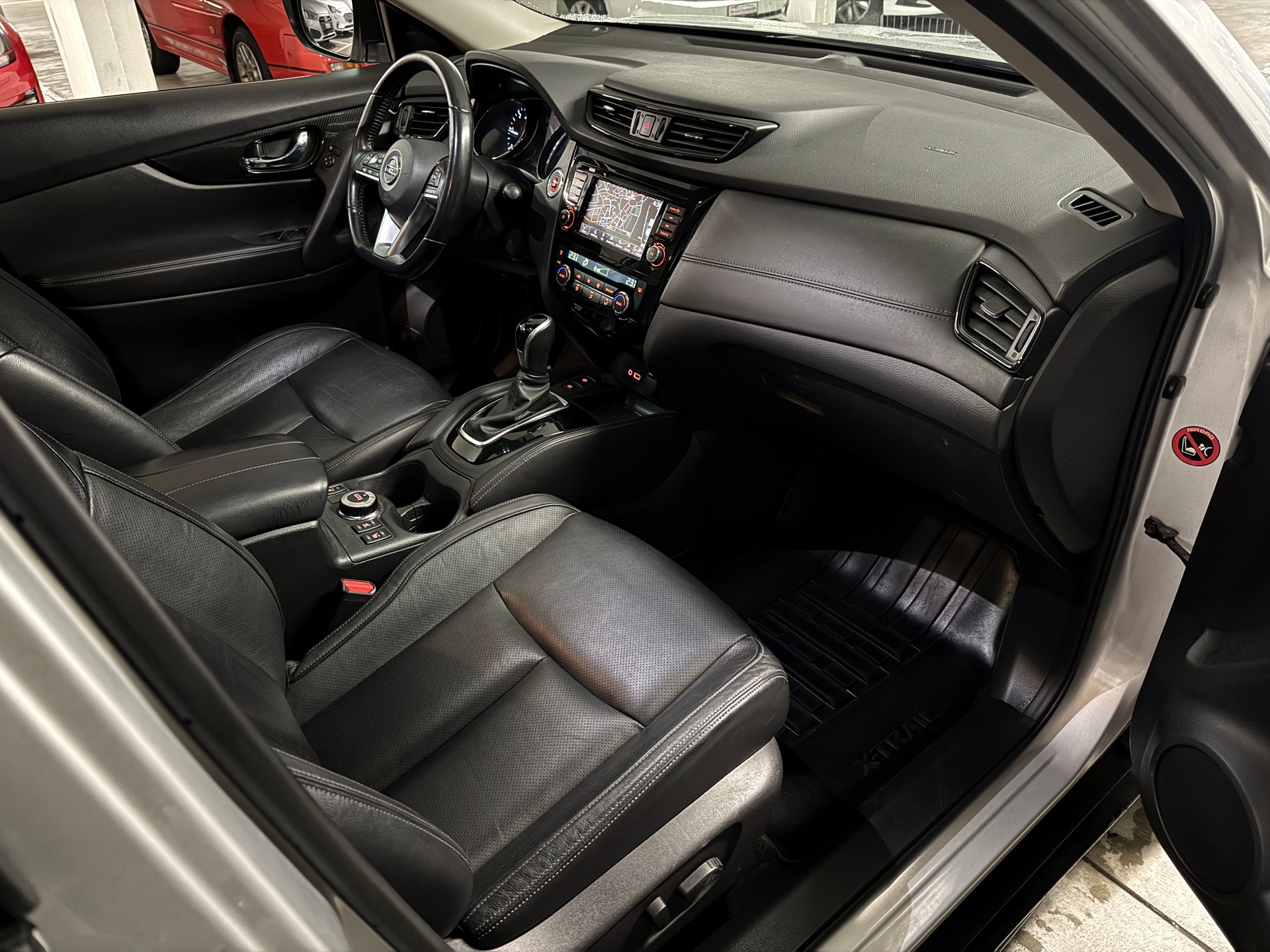 NISSAN X-Trail 1.7 dCi tekna Xtronic CVT ALL-MODE 4x4 7 Plätze-image-7