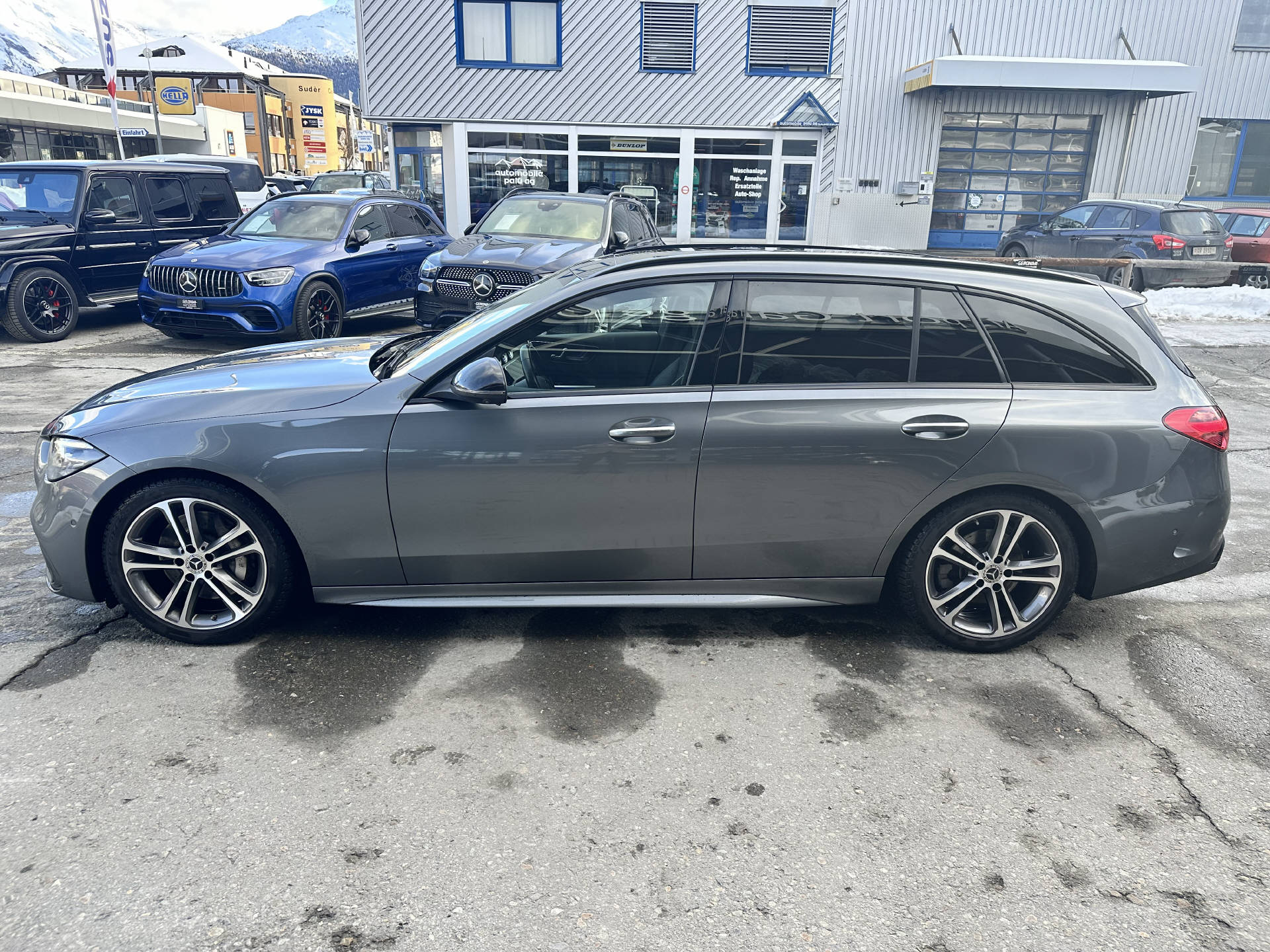 MERCEDES-BENZ C 200 AMG Line 4matic Kombi-image-5