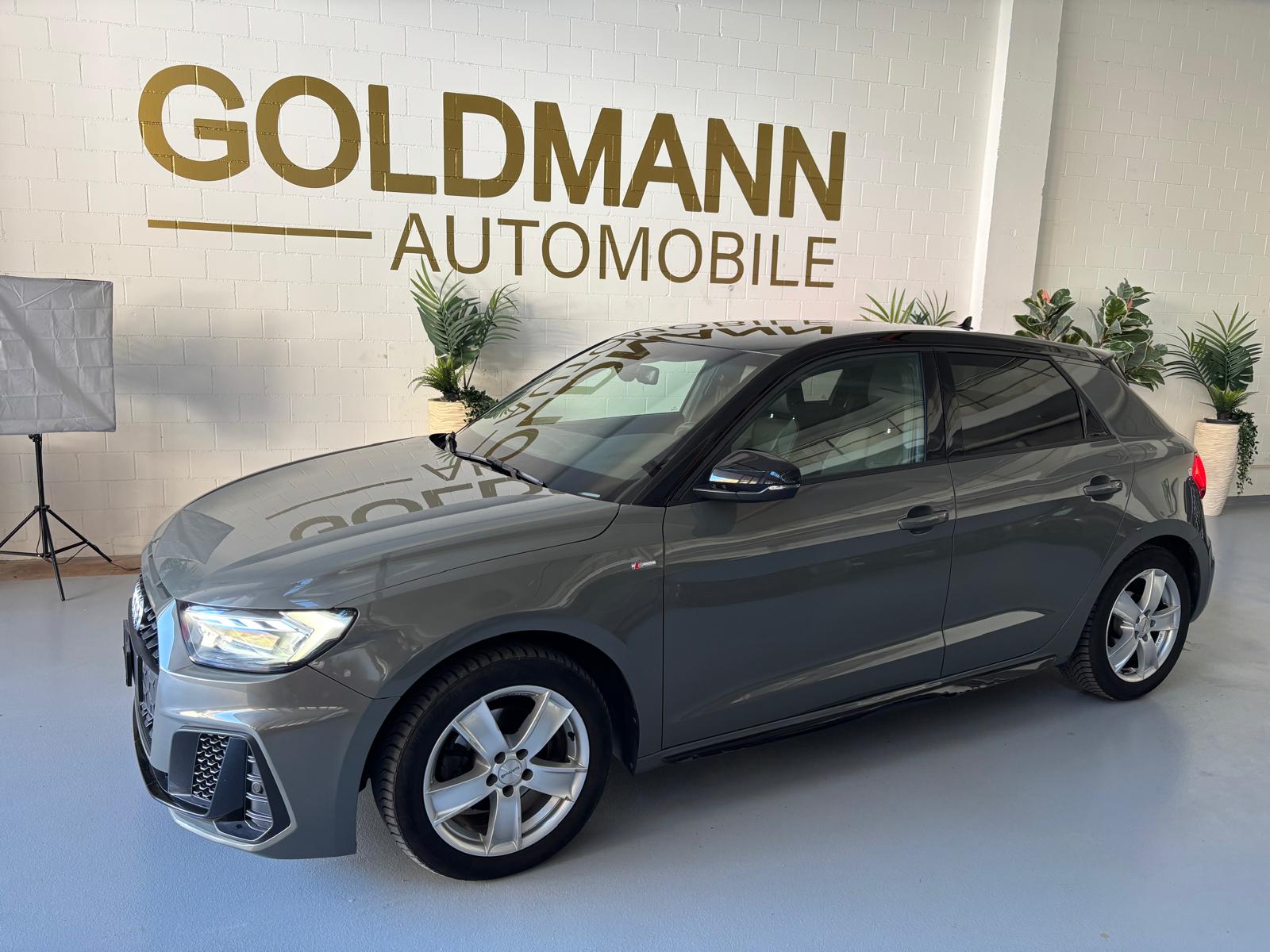 AUDI A1 Sportback 30 TFSI S Line Attraction S-tronic-image-3