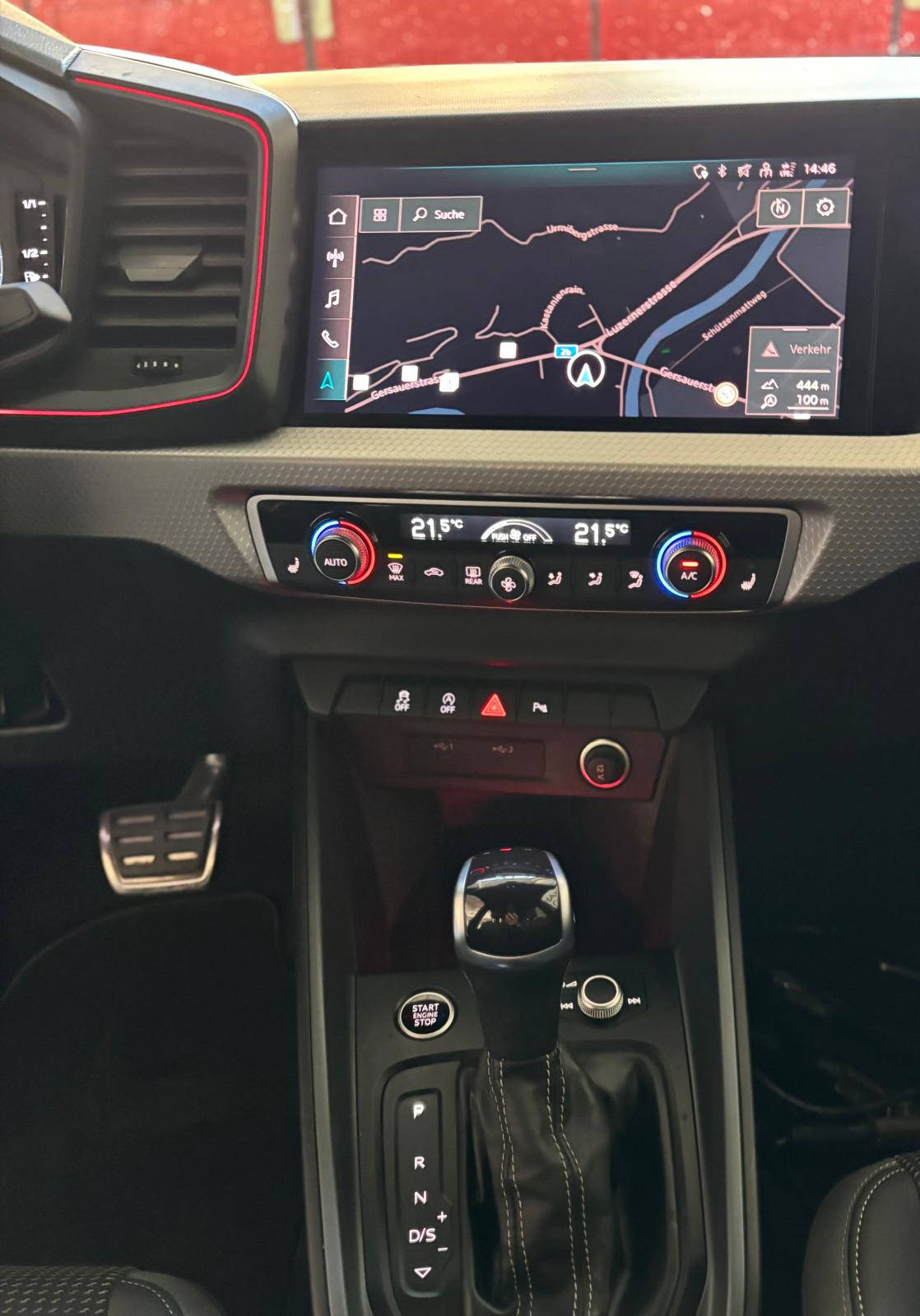 AUDI A1 Sportback 30 TFSI S Line Attraction S-tronic-image-16