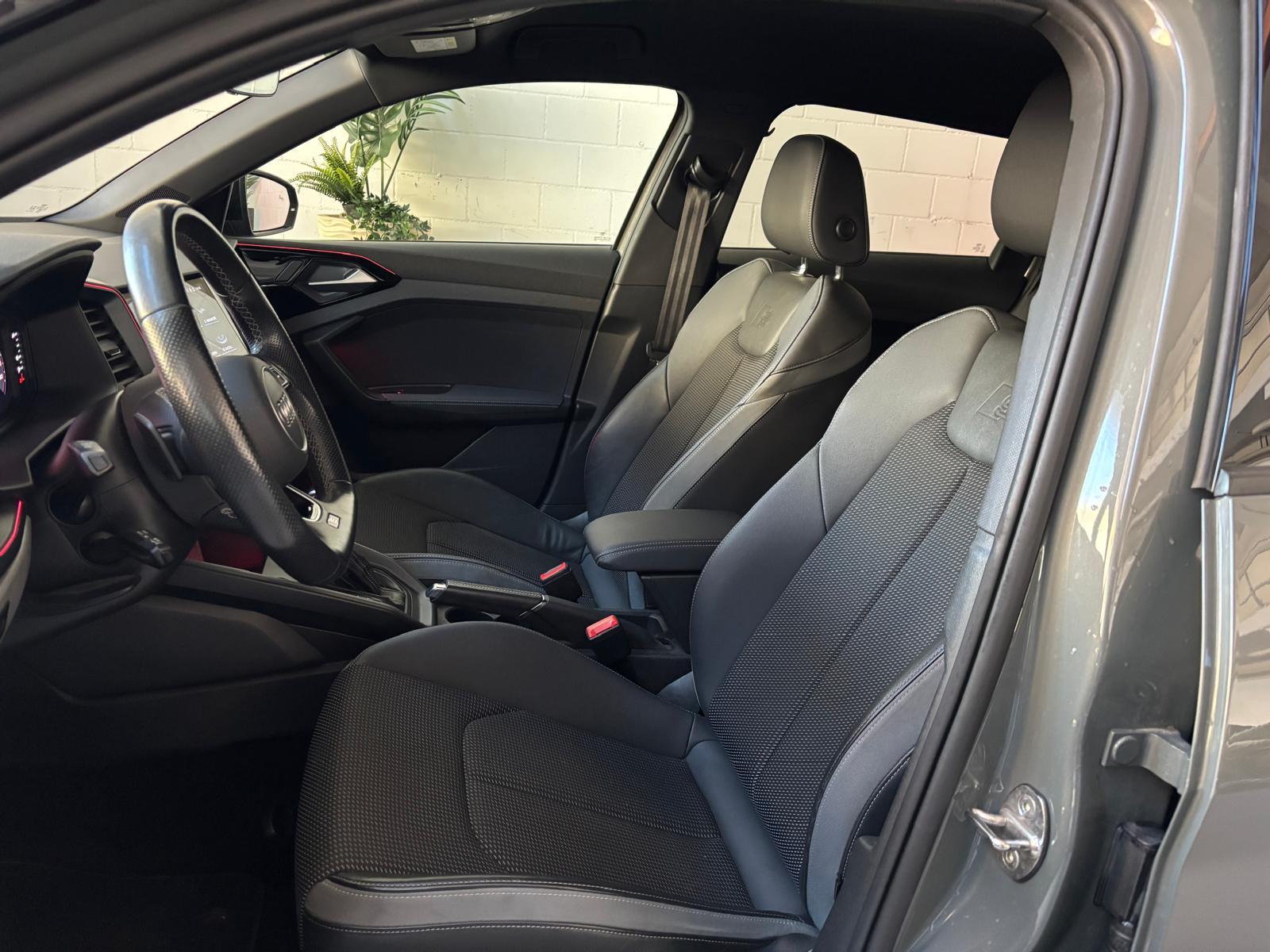 AUDI A1 Sportback 30 TFSI S Line Attraction S-tronic-image-18