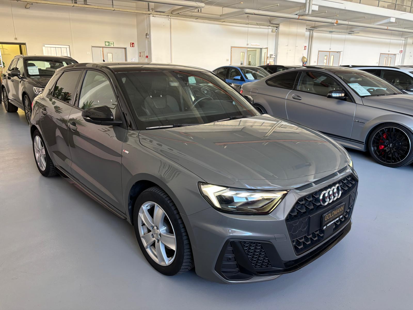 AUDI A1 Sportback 30 TFSI S Line Attraction S-tronic-image-4