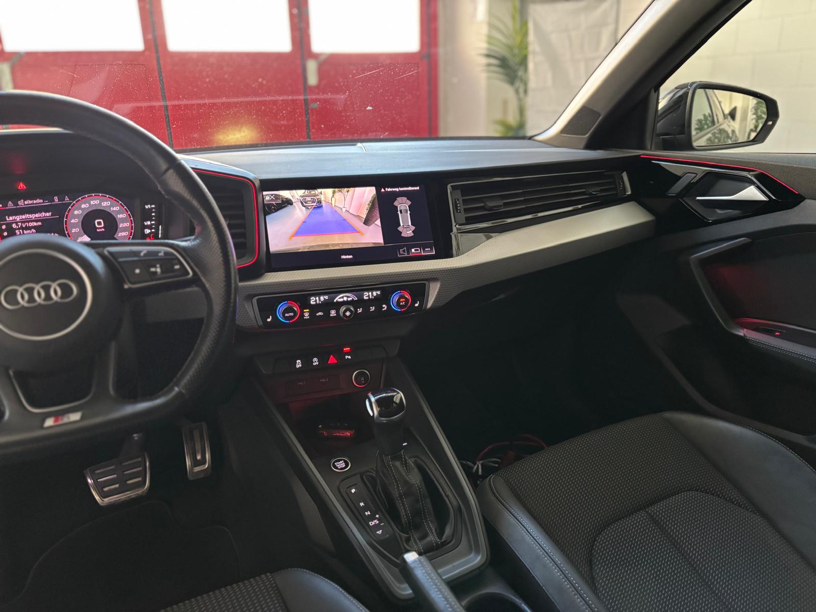 AUDI A1 Sportback 30 TFSI S Line Attraction S-tronic-image-11