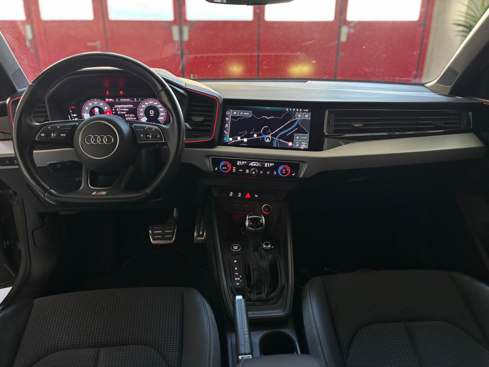 AUDI A1 Sportback 30 TFSI S Line Attraction S-tronic-image-15