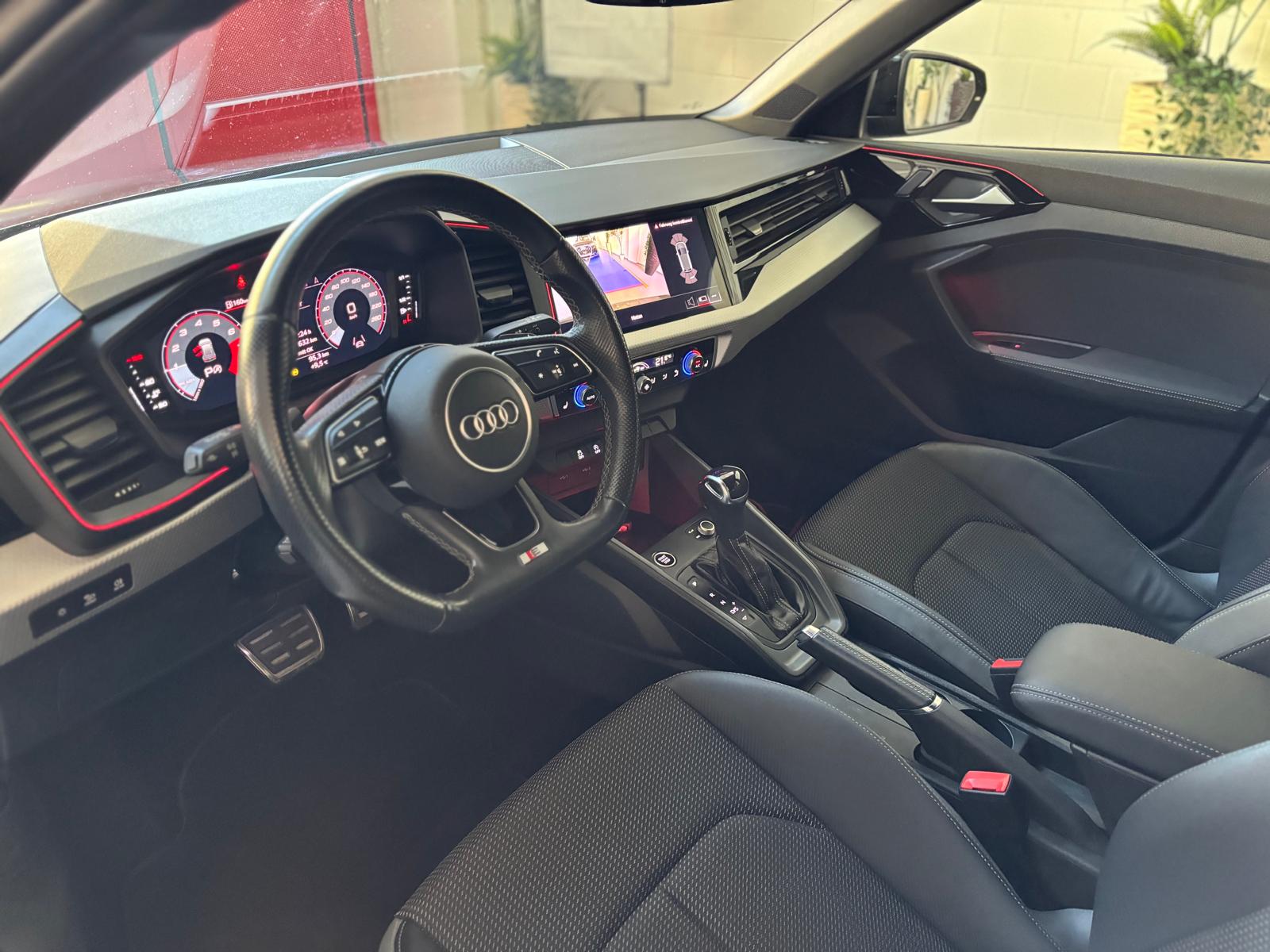 AUDI A1 Sportback 30 TFSI S Line Attraction S-tronic-image-14