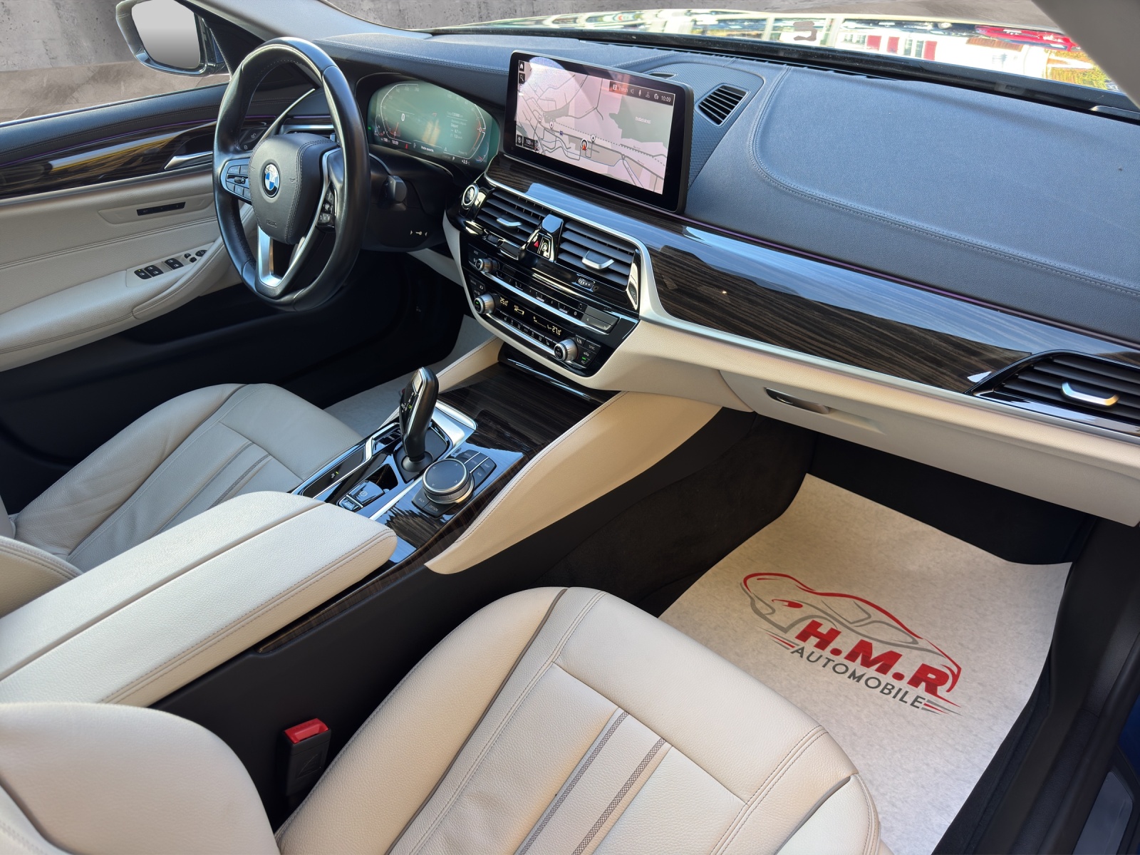 BMW 530d xDrive 48V Steptronic-image-10