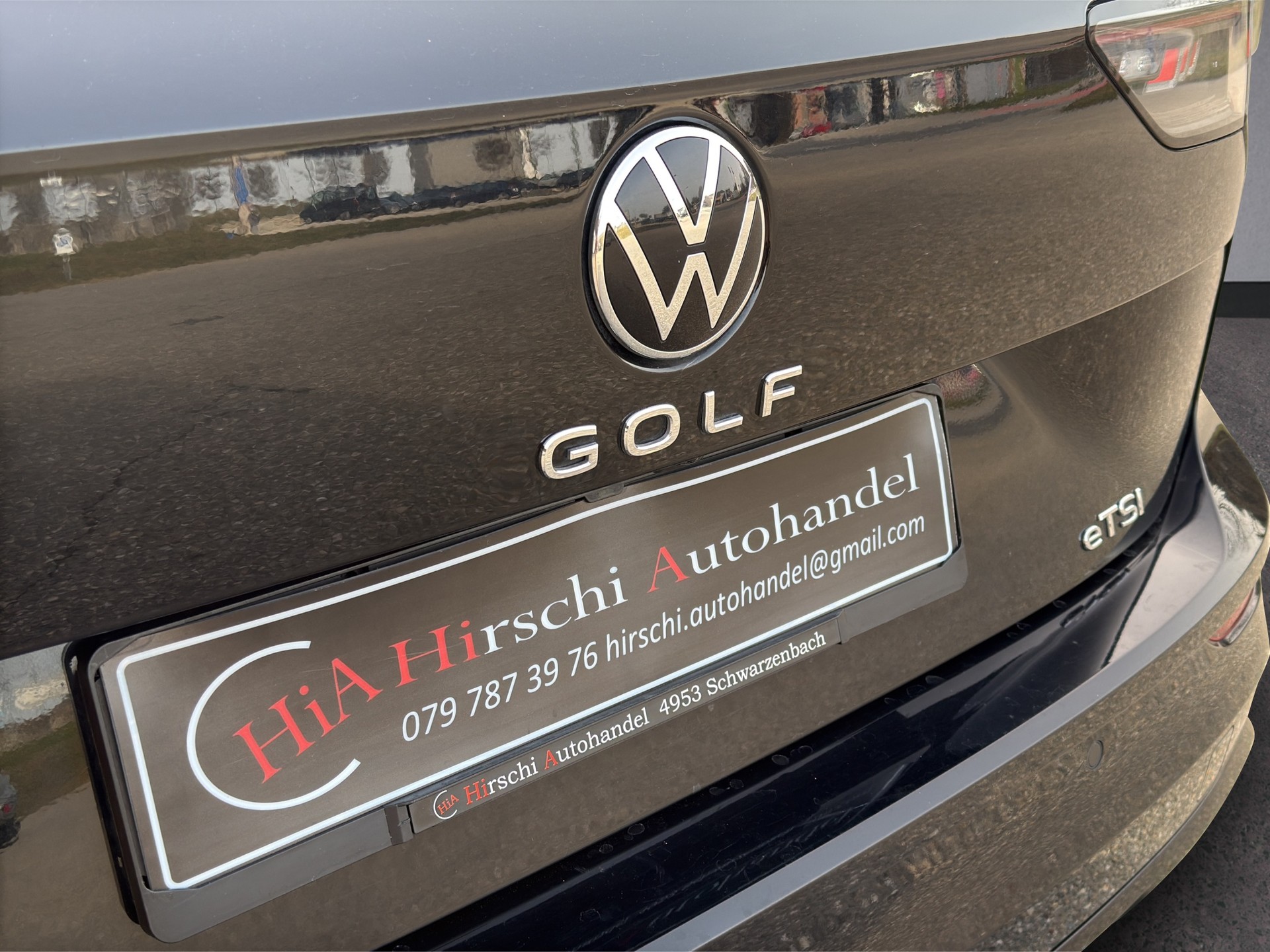 VW Golf Variant 1.5 eTSI mHEV R-Line-image-27