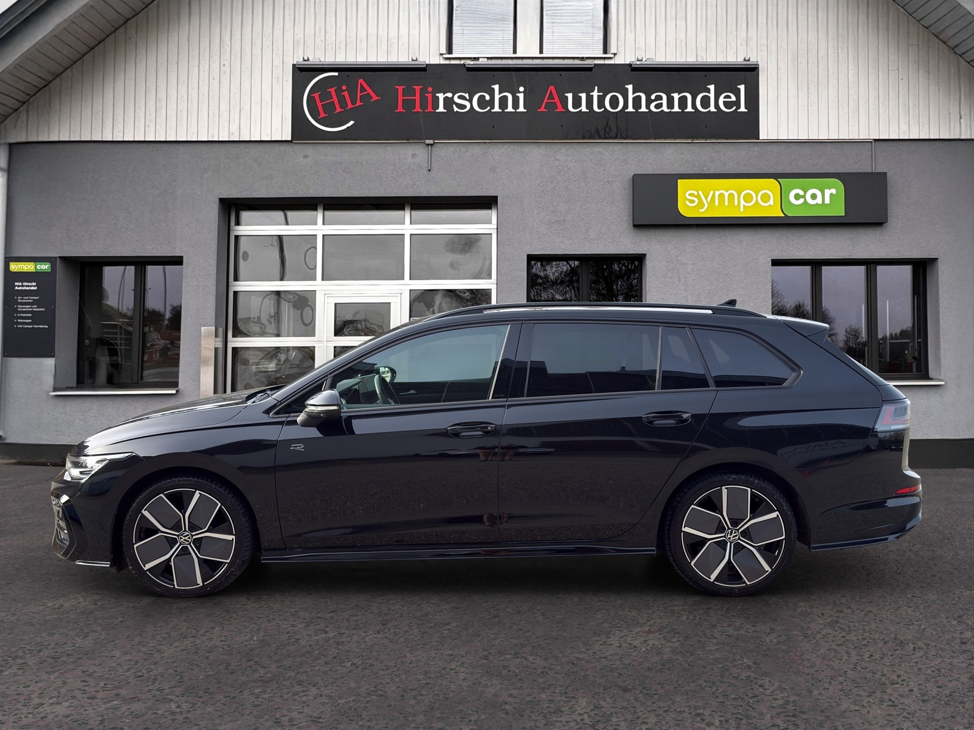 VW Golf Variant 1.5 eTSI mHEV R-Line-image-4