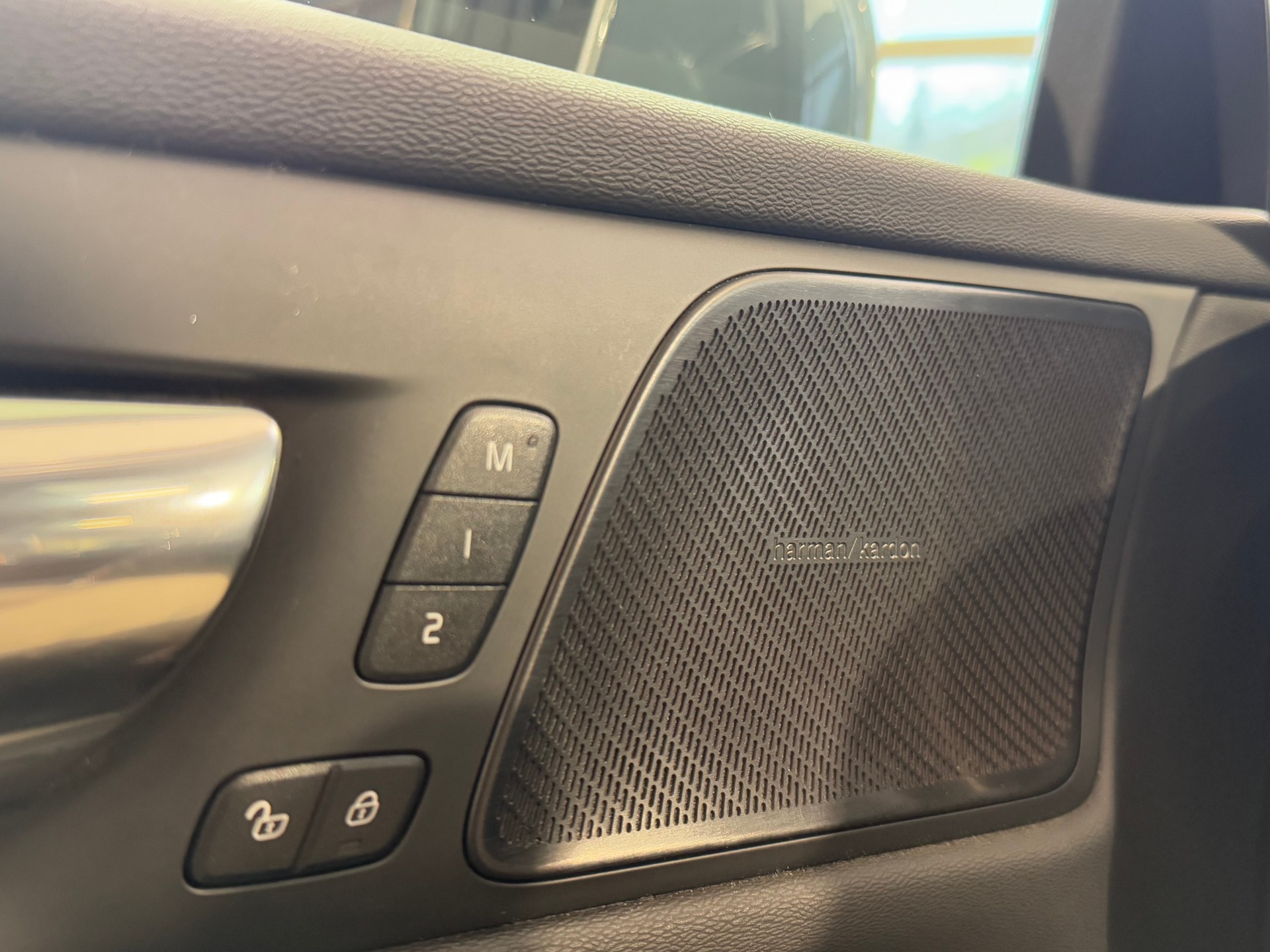 VOLVO V60 D4 Inscription Geartronic-image-21