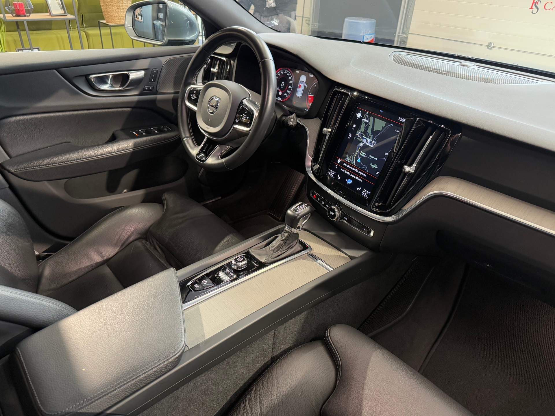 VOLVO V60 D4 Inscription Geartronic-image-10