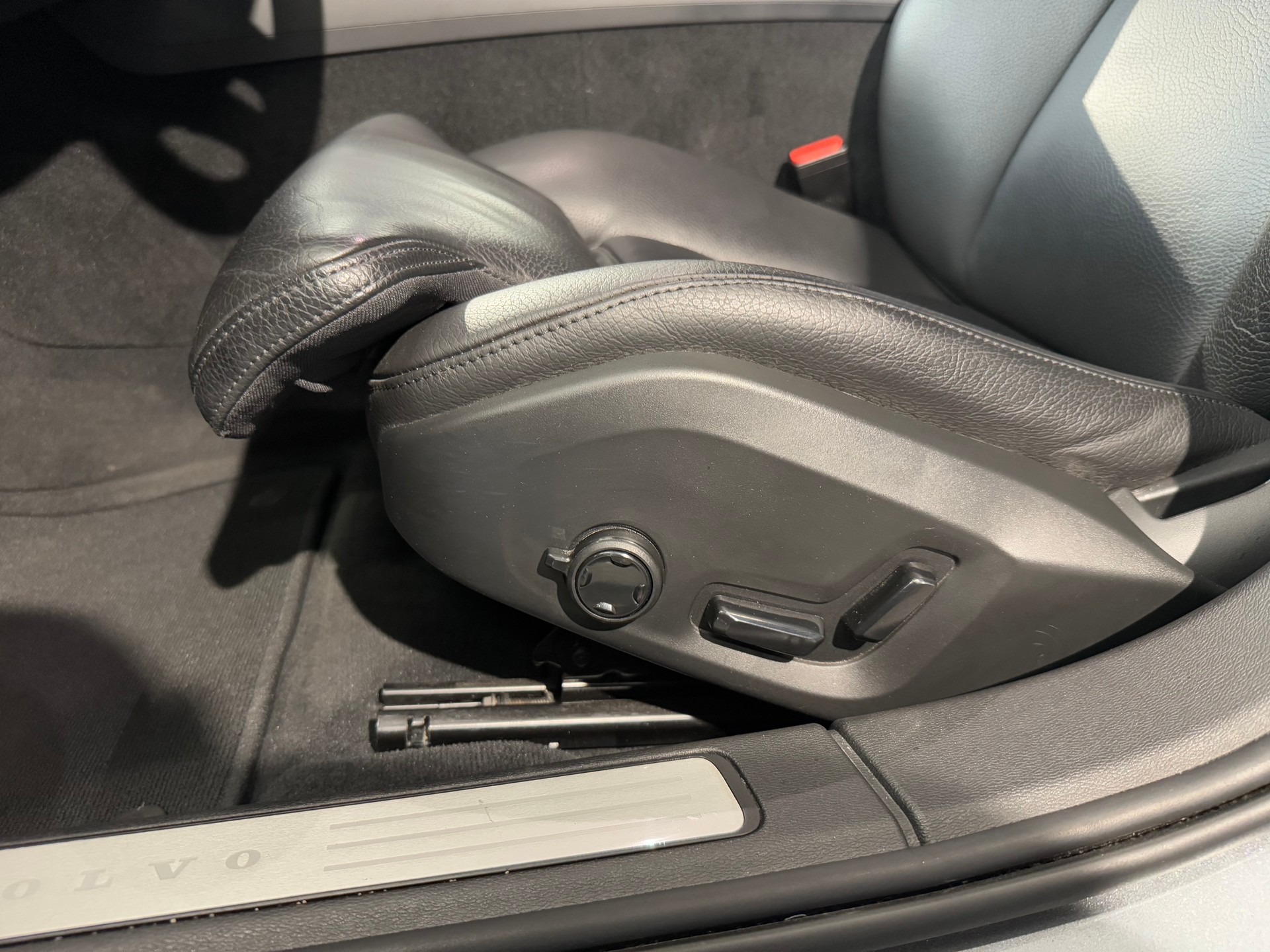 VOLVO V60 D4 Inscription Geartronic-image-22