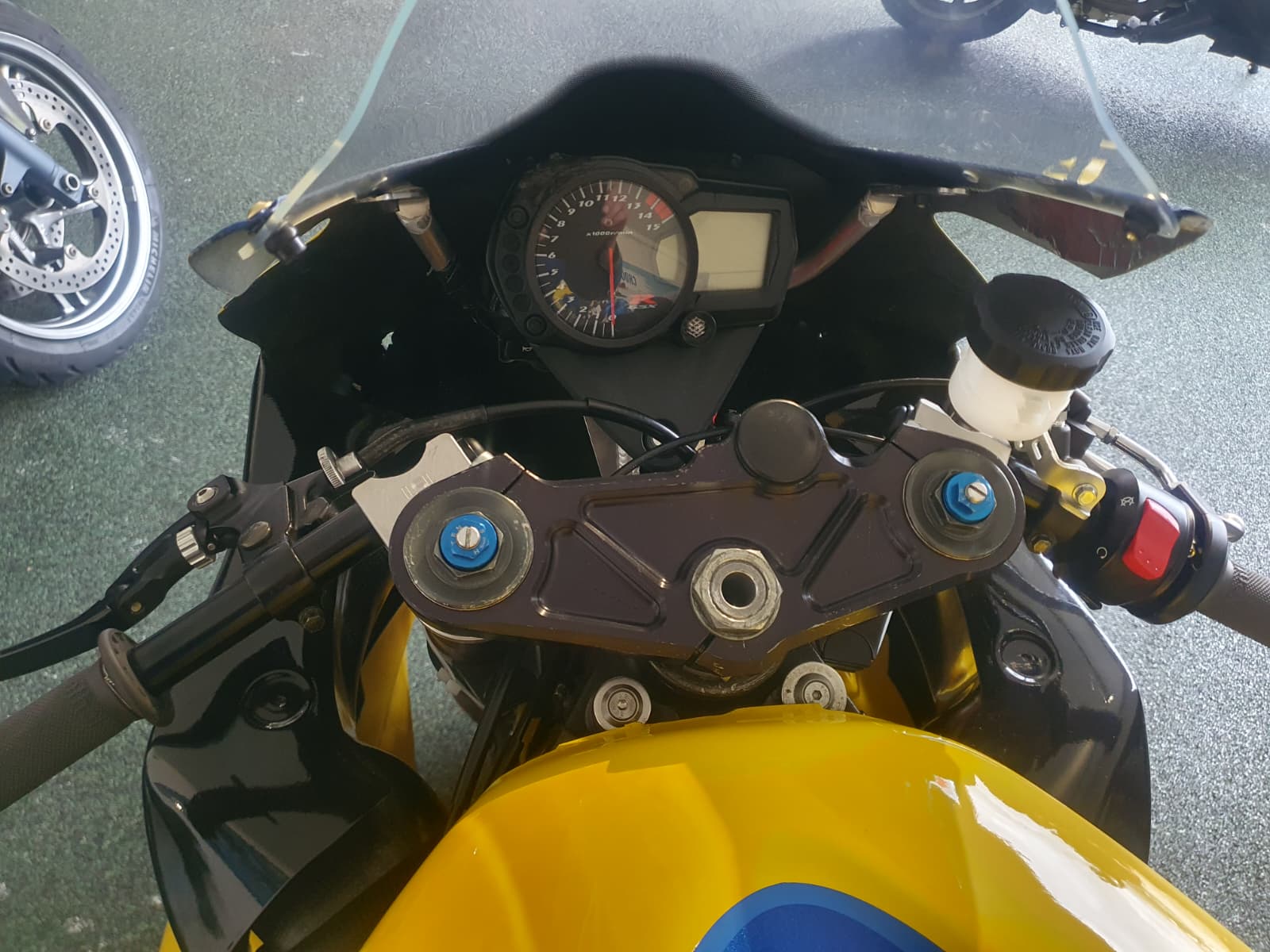 SUZUKI GSX-R 1000-image-2