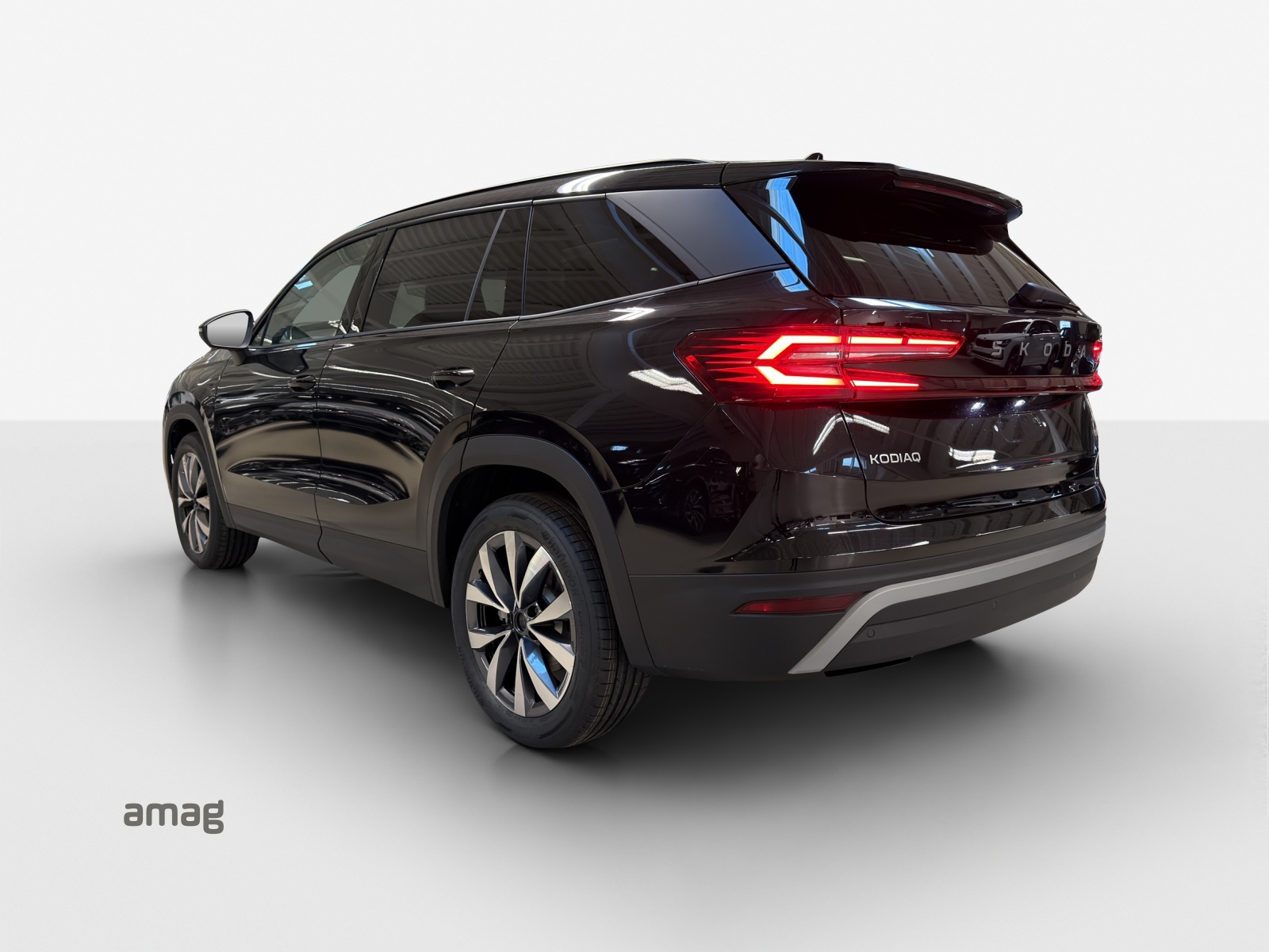 SKODA Kodiaq 2.0 TSI Selection 4x4-image-2