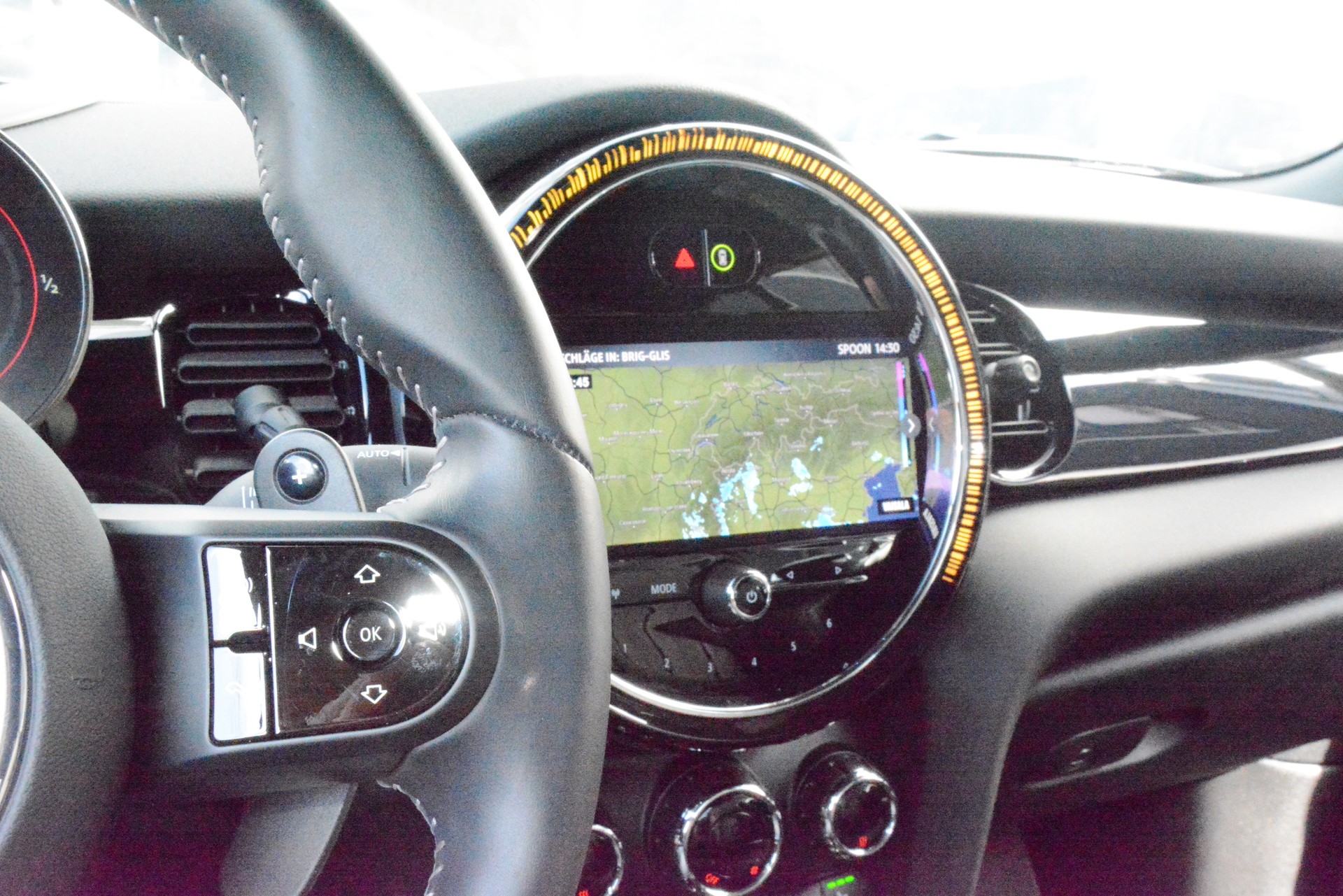 MINI Cooper John Cooper Works Cabriolet Steptronic-image-13