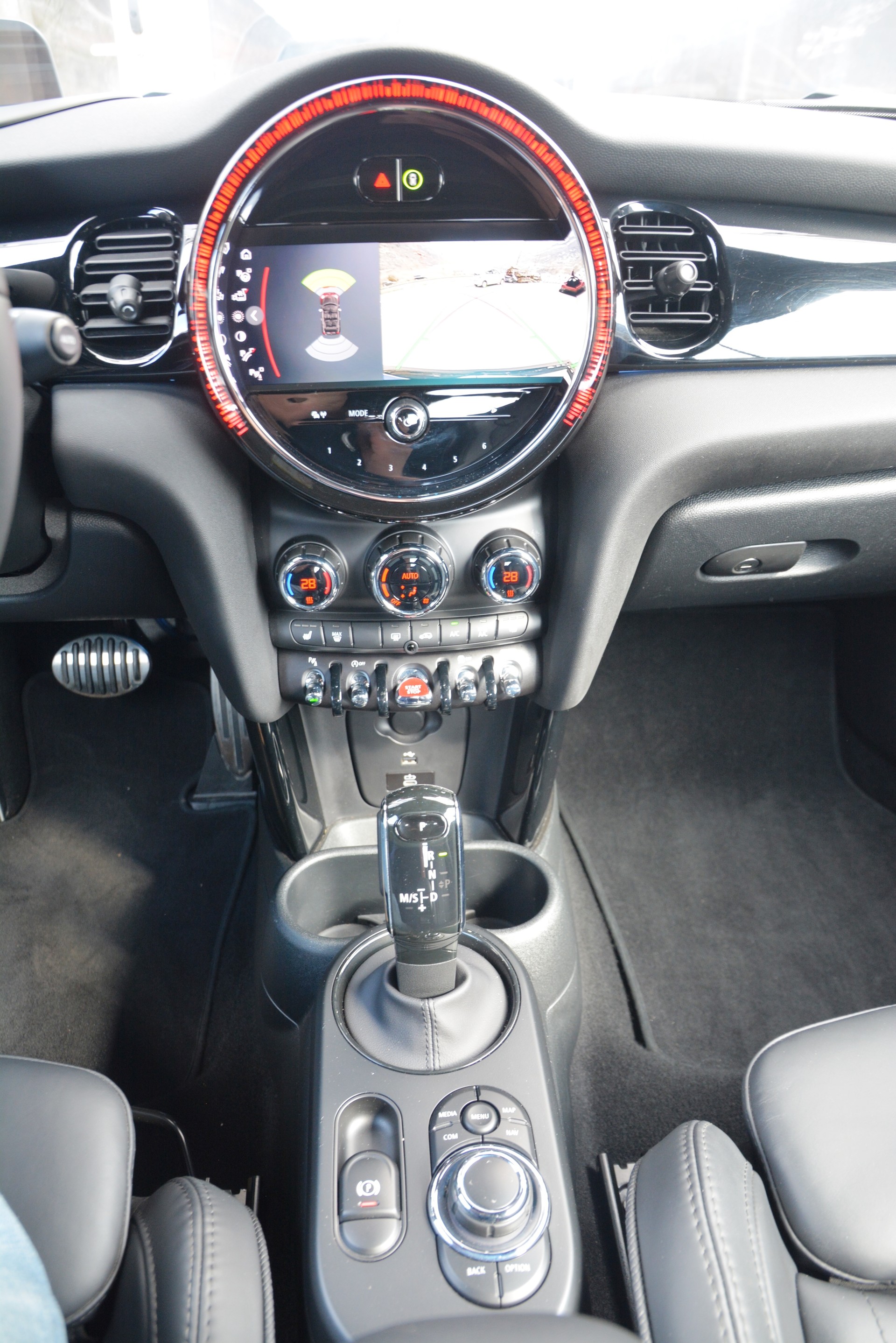 MINI Cooper John Cooper Works Cabriolet Steptronic-image-5