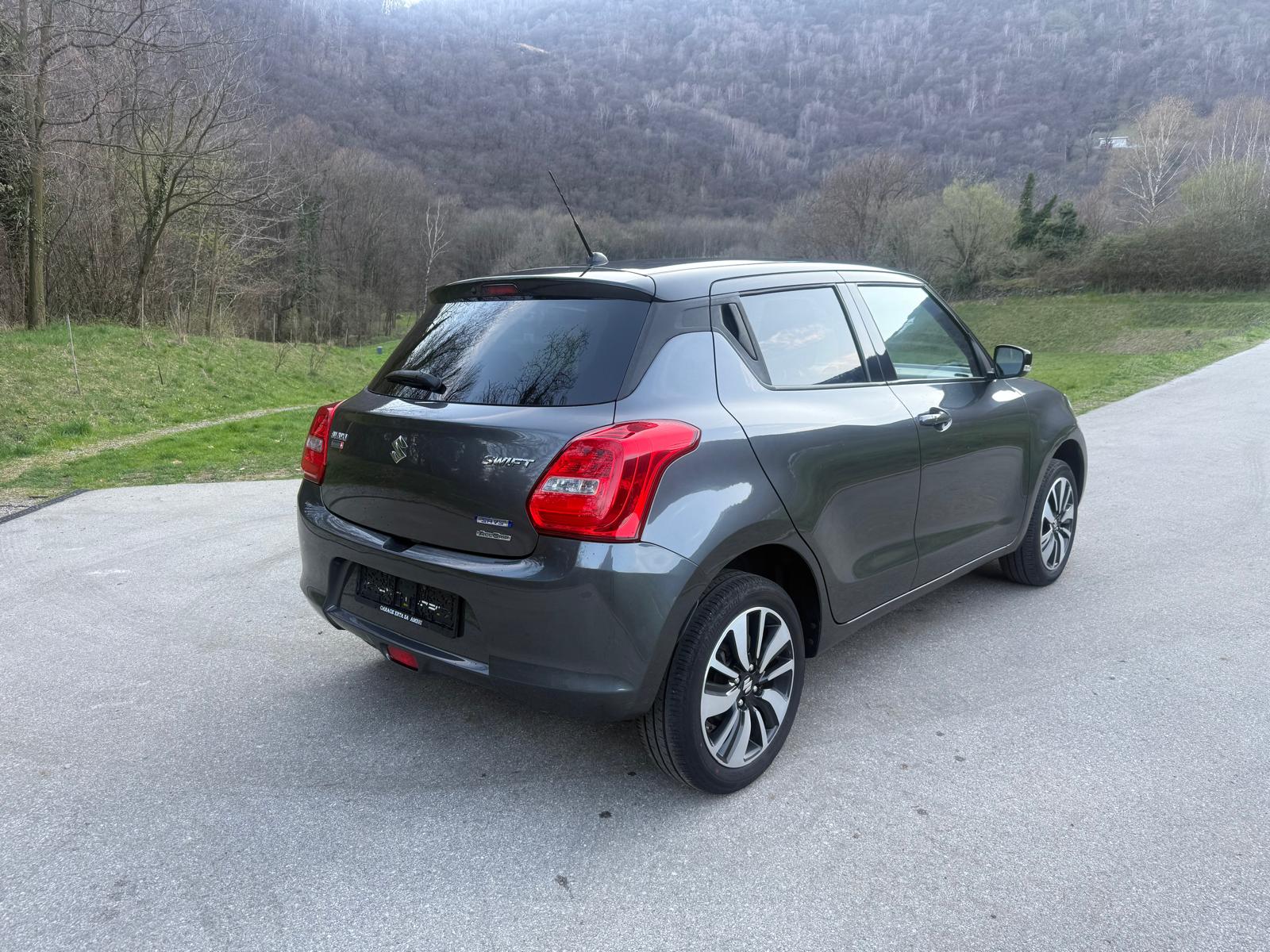 SUZUKI Swift 1.2i 16V SHVS Compact Top Hybrid Allgrip 4x4-image-4