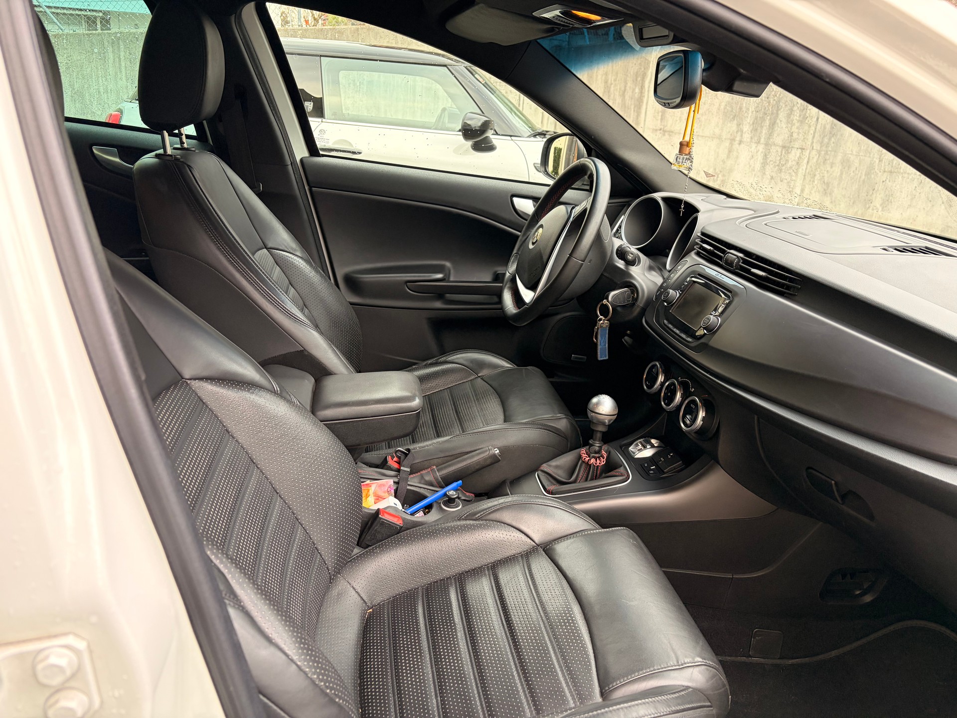 ALFA ROMEO Giulietta 1.4 MultiAir Exclusive-image-3