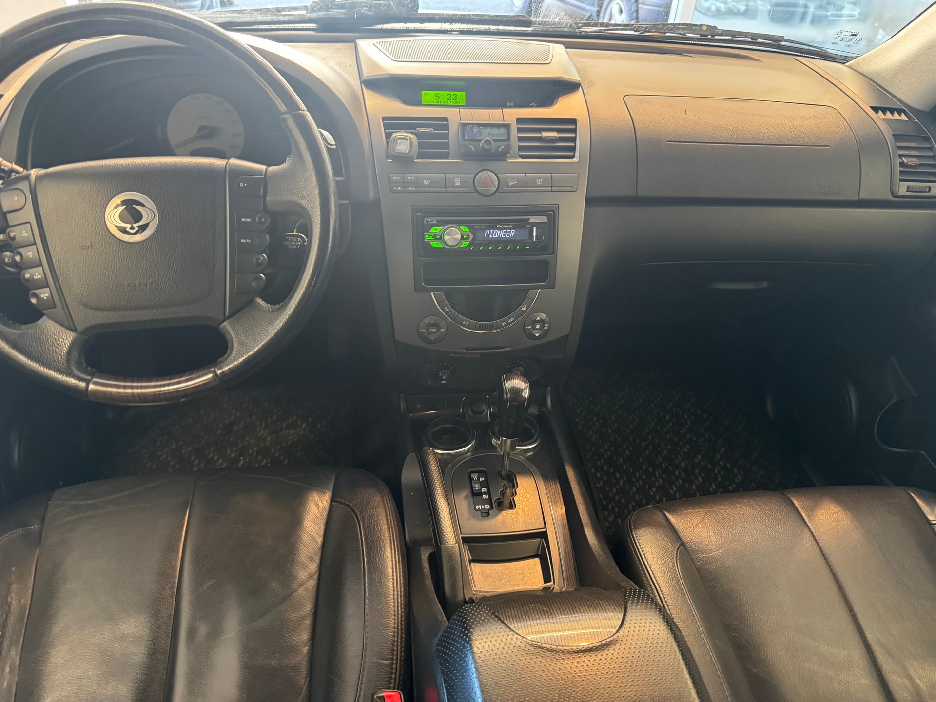 KGM-SsangYong Rexton RX 270 XVT Limited Edition Automatic-image-8