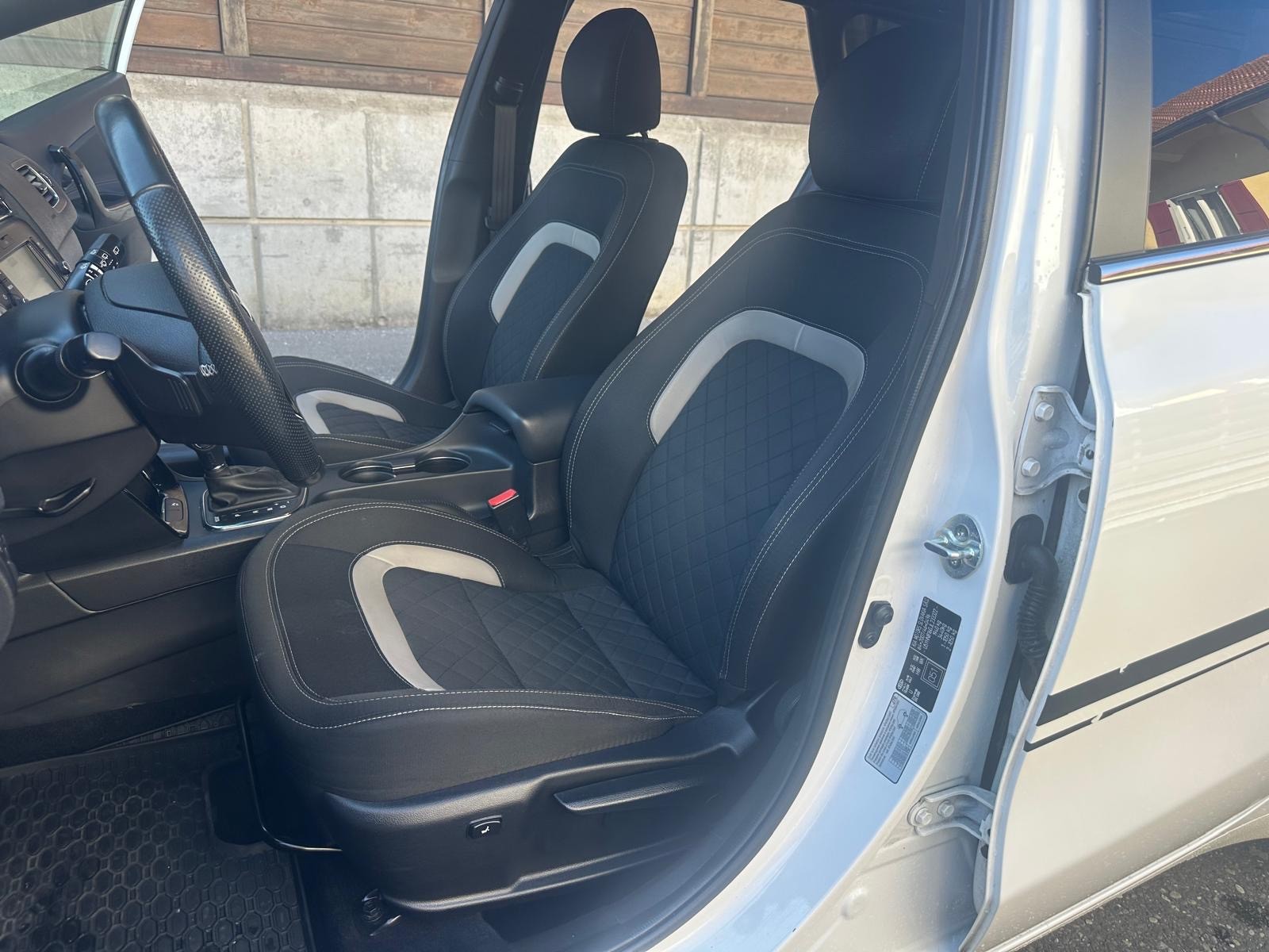 KIA Cee'd Sportswagon 1.6 CRDi GT Line DCT-image-9